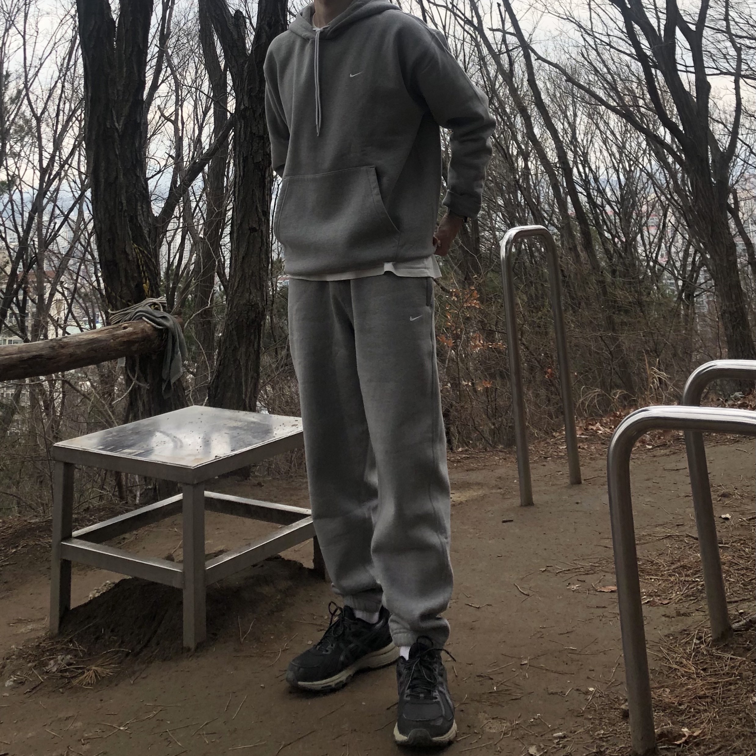 Nike NRG Solo Swoosh Fleece Pants Dark Grey Heather - US/EU, Nike NRG Solo Swoosh Fleece Hoodie Dark Grey Heather - US/EU 착용 스타일