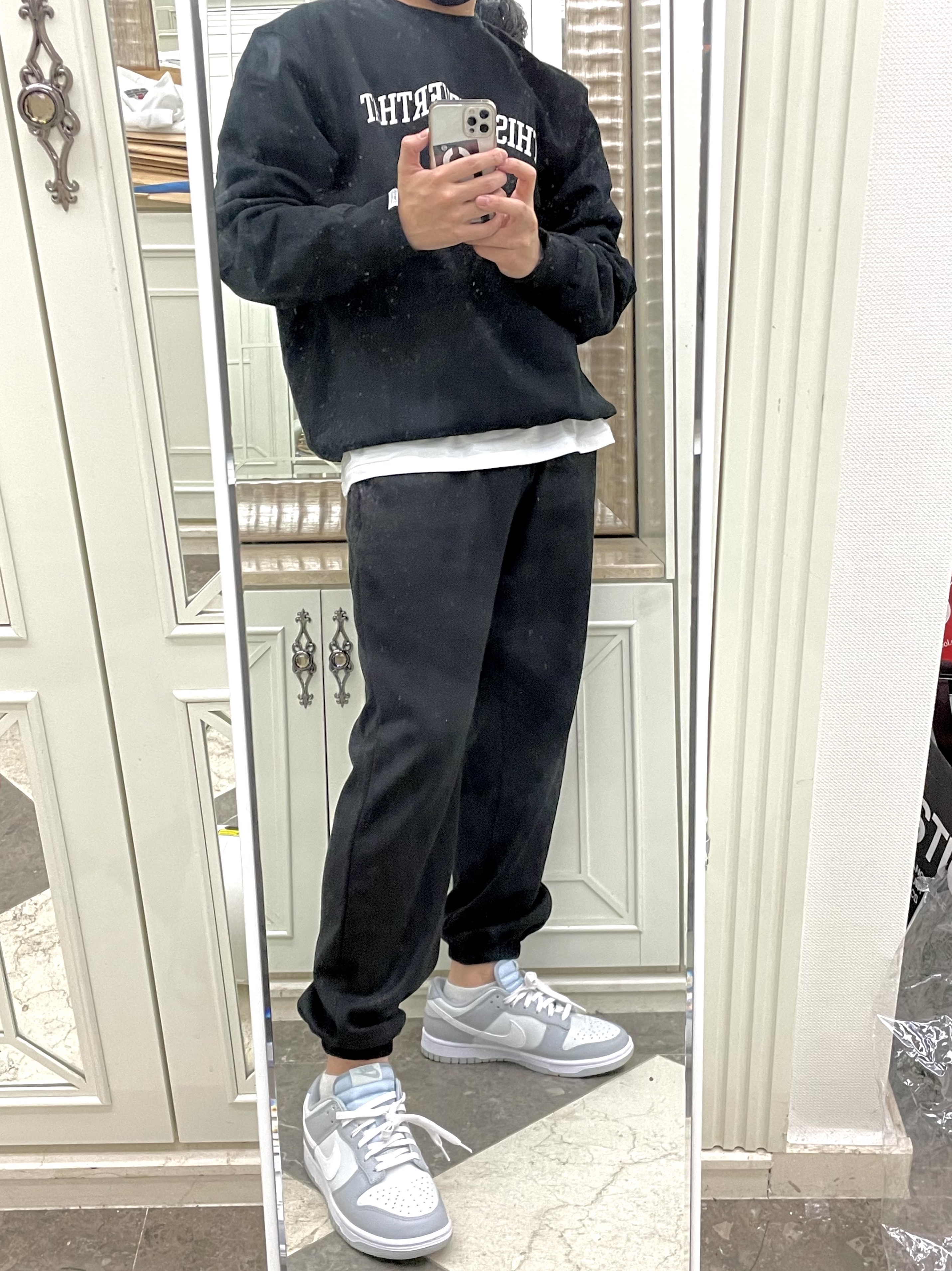 Nike Dunk Low Retro Wolf Grey 착용 스타일