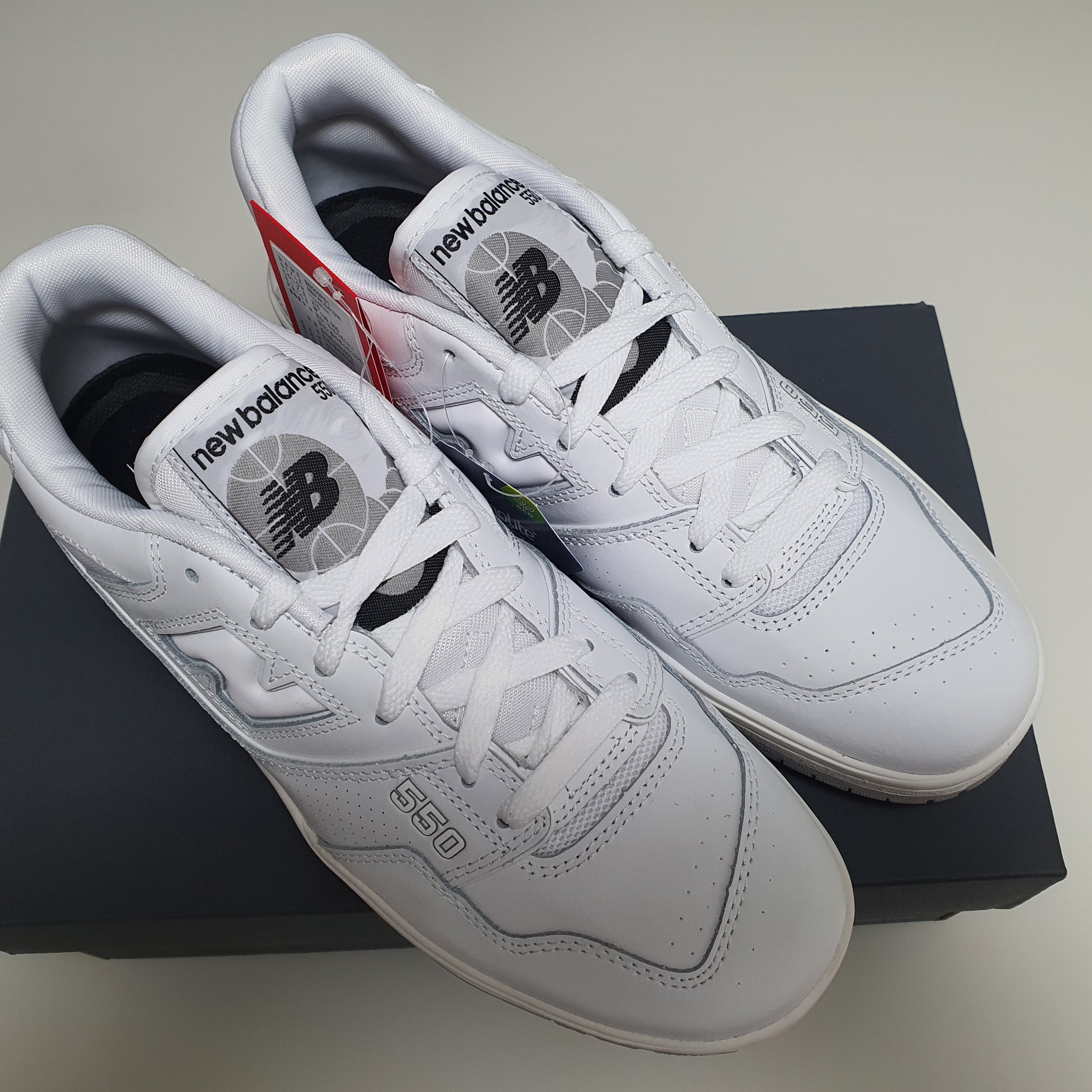 New Balance 550 White - 2E Wide 착용 스타일 - 1