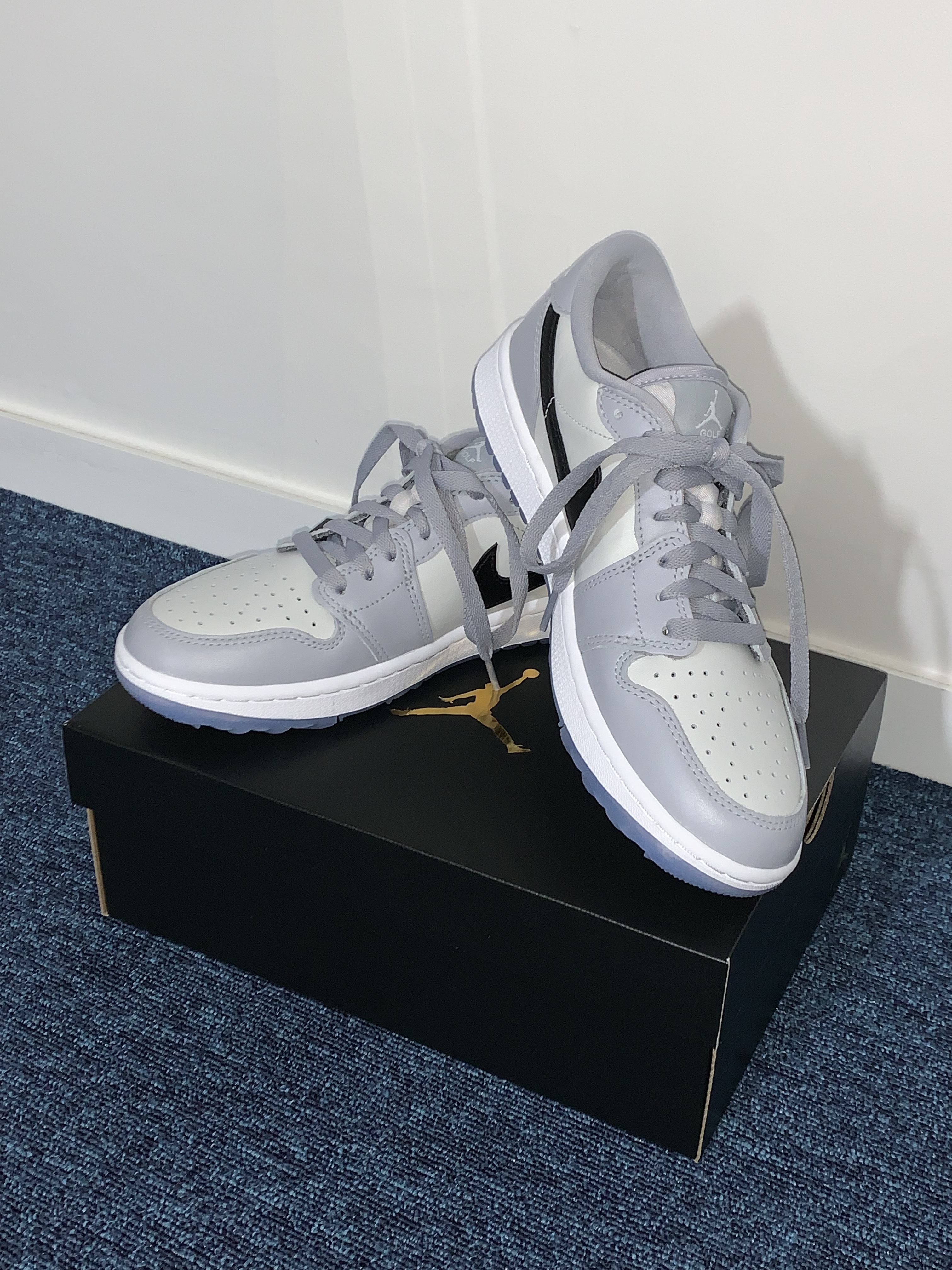 Jordan 1 Low Golf Wolf Grey 착용 스타일 - 3