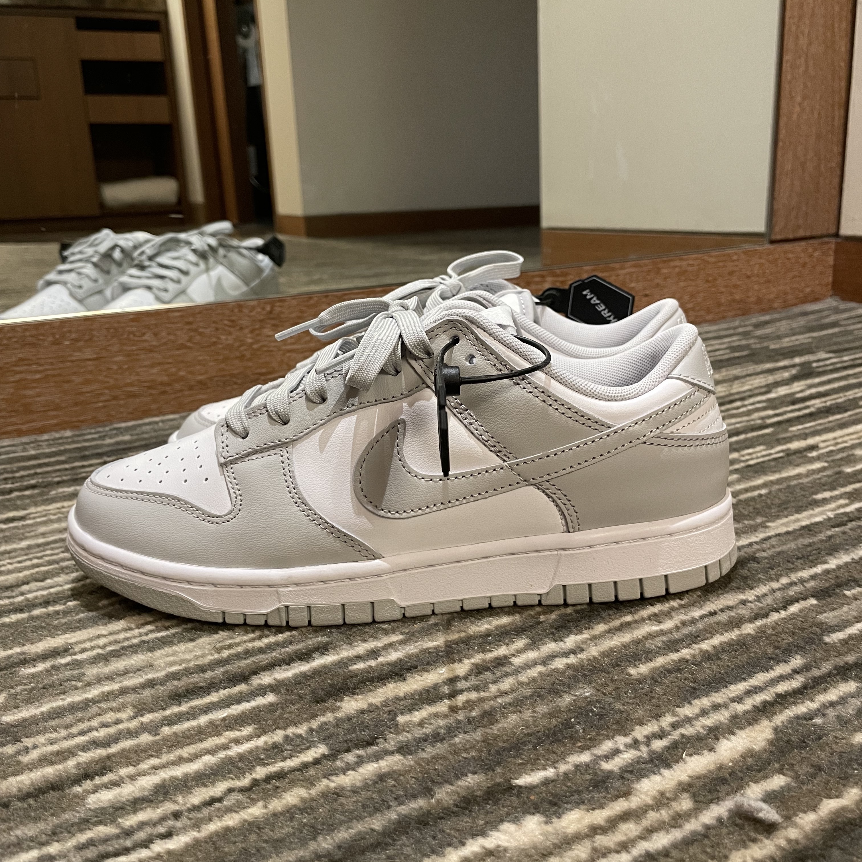 Nike Dunk Low Retro Grey Fog 착용 스타일