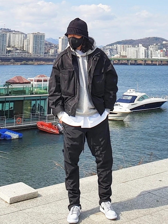 Jordan 1 Low Golf Wolf Grey 착용 스타일 - 2