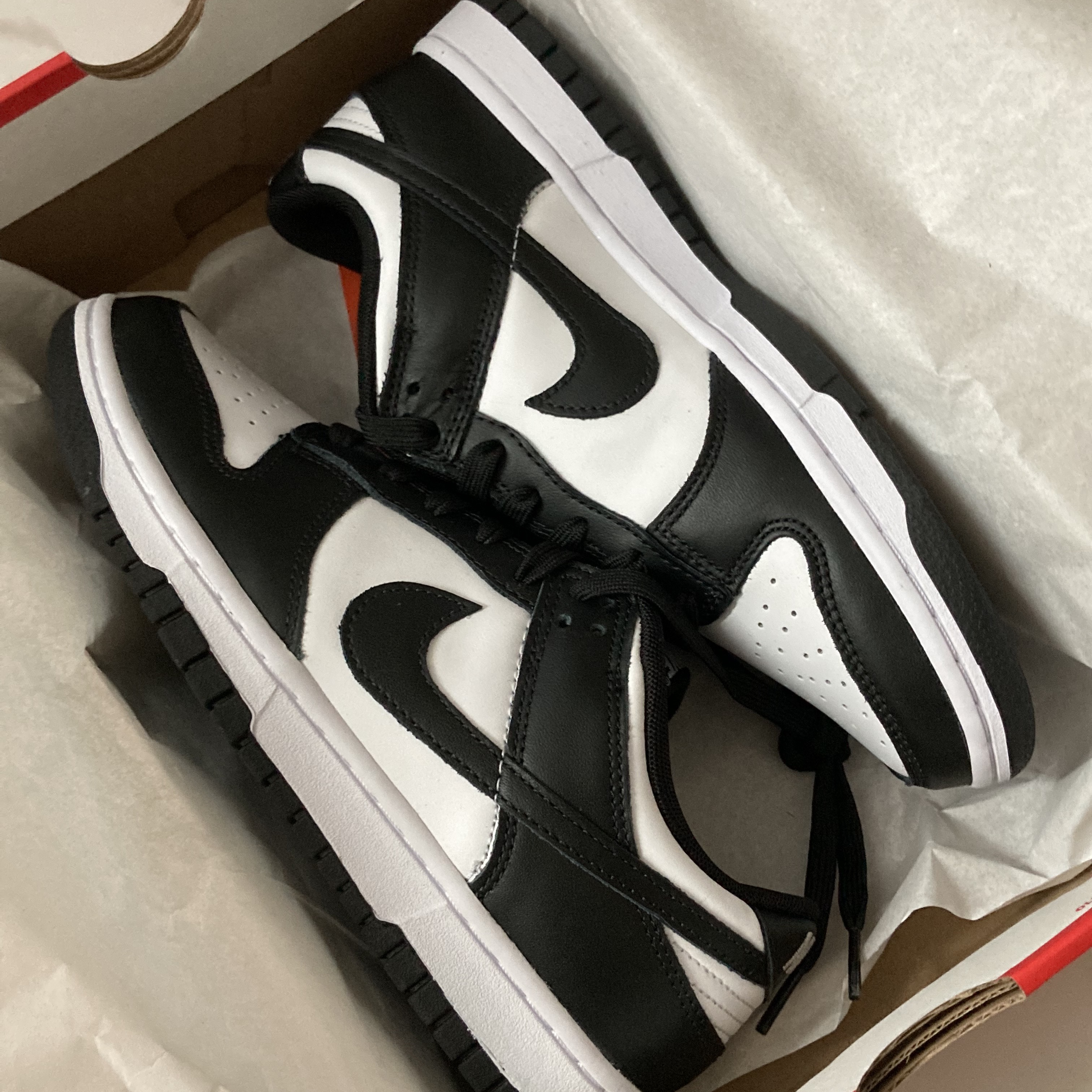 Nike Dunk Low Retro Black 착용 스타일