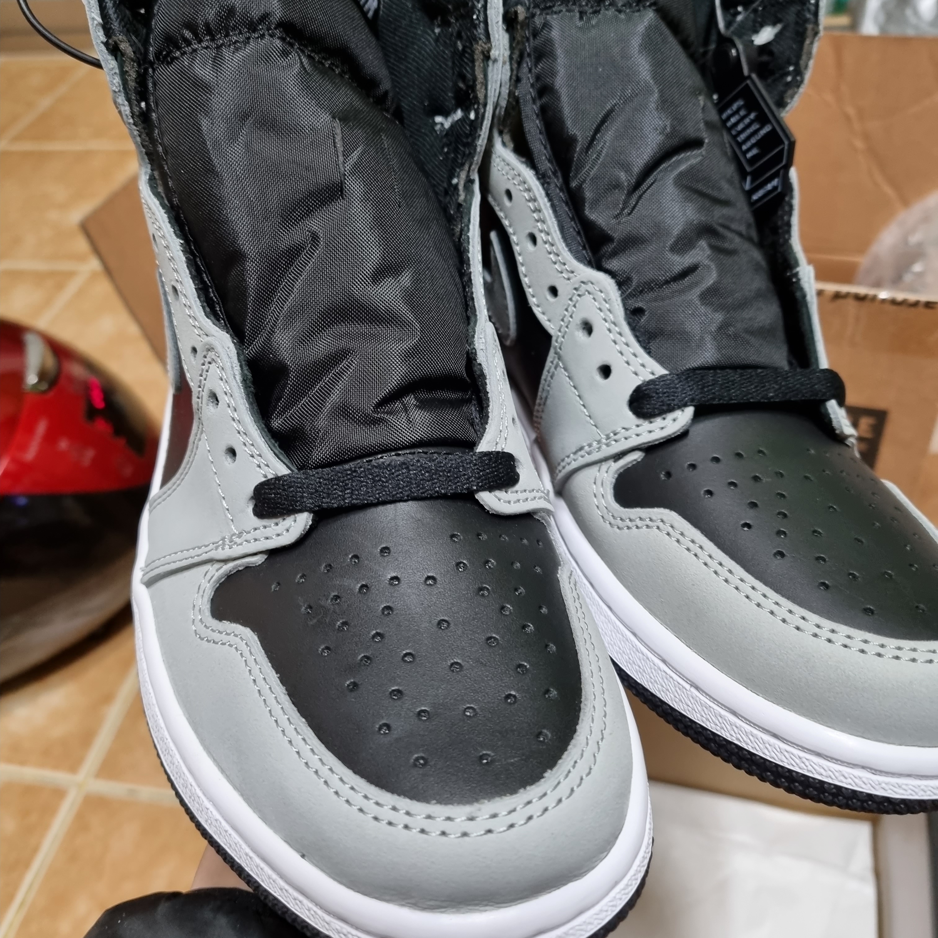 Jordan 1 Retro High OG Shadow 2.0 착용 스타일 - 3