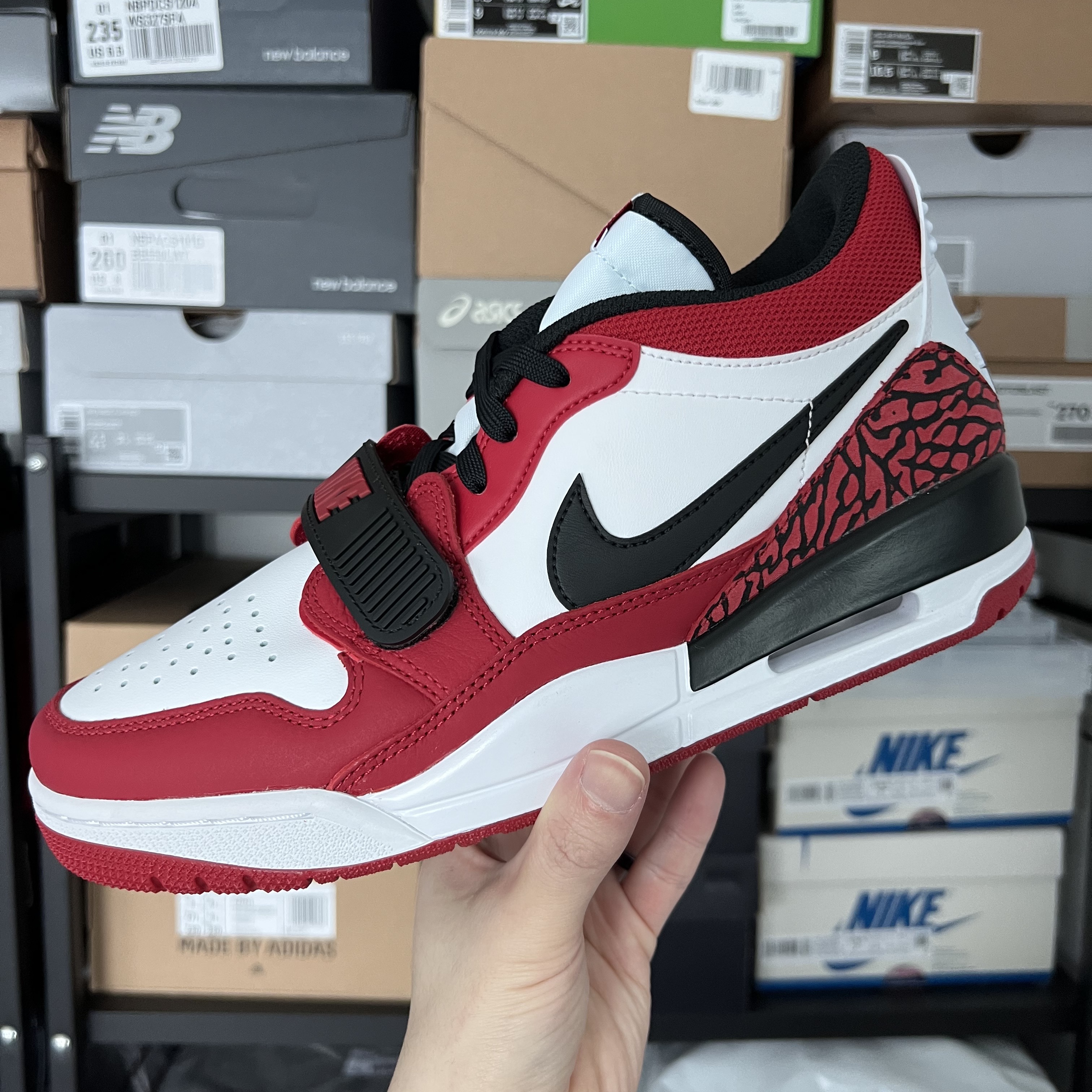 Jordan Legacy 312 Low Chicago 2022 착용 스타일 - 2
