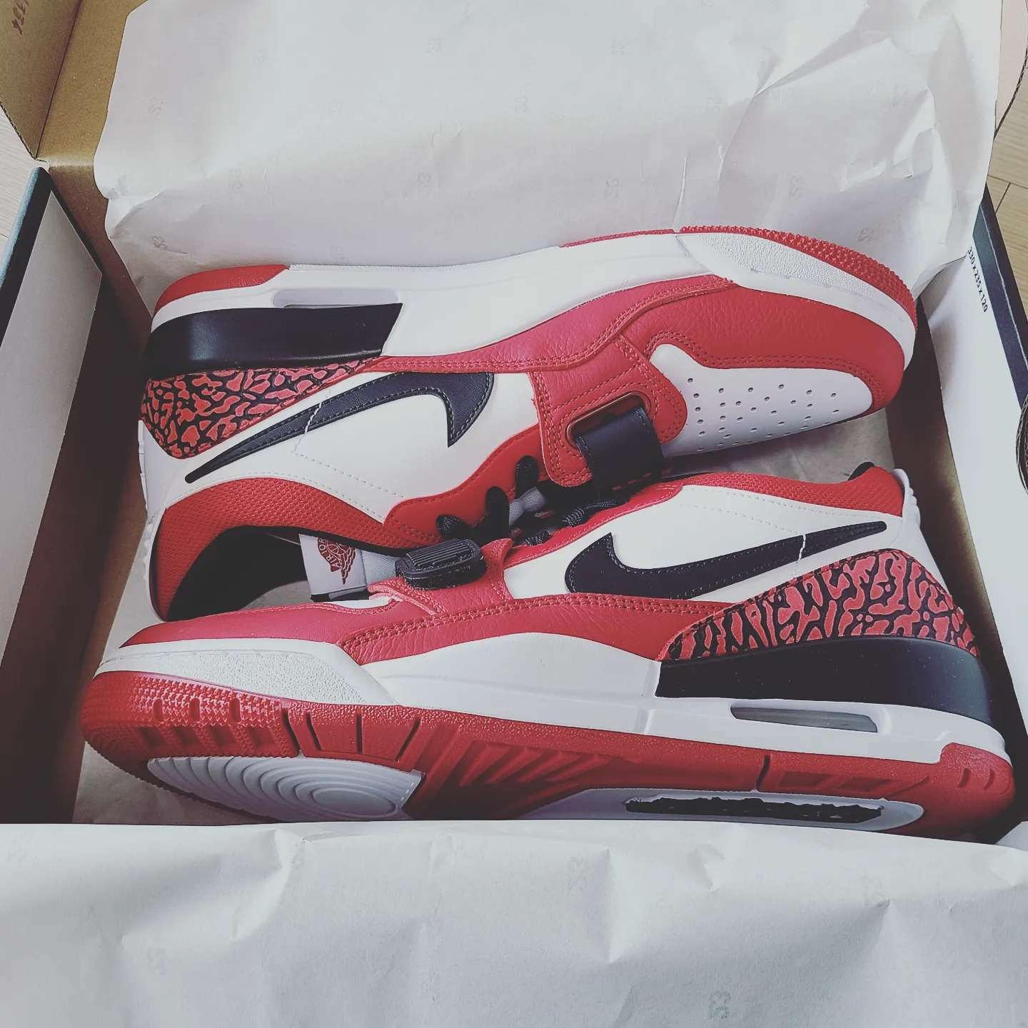 Jordan Legacy 312 Low Chicago 2022 착용 스타일 - 1