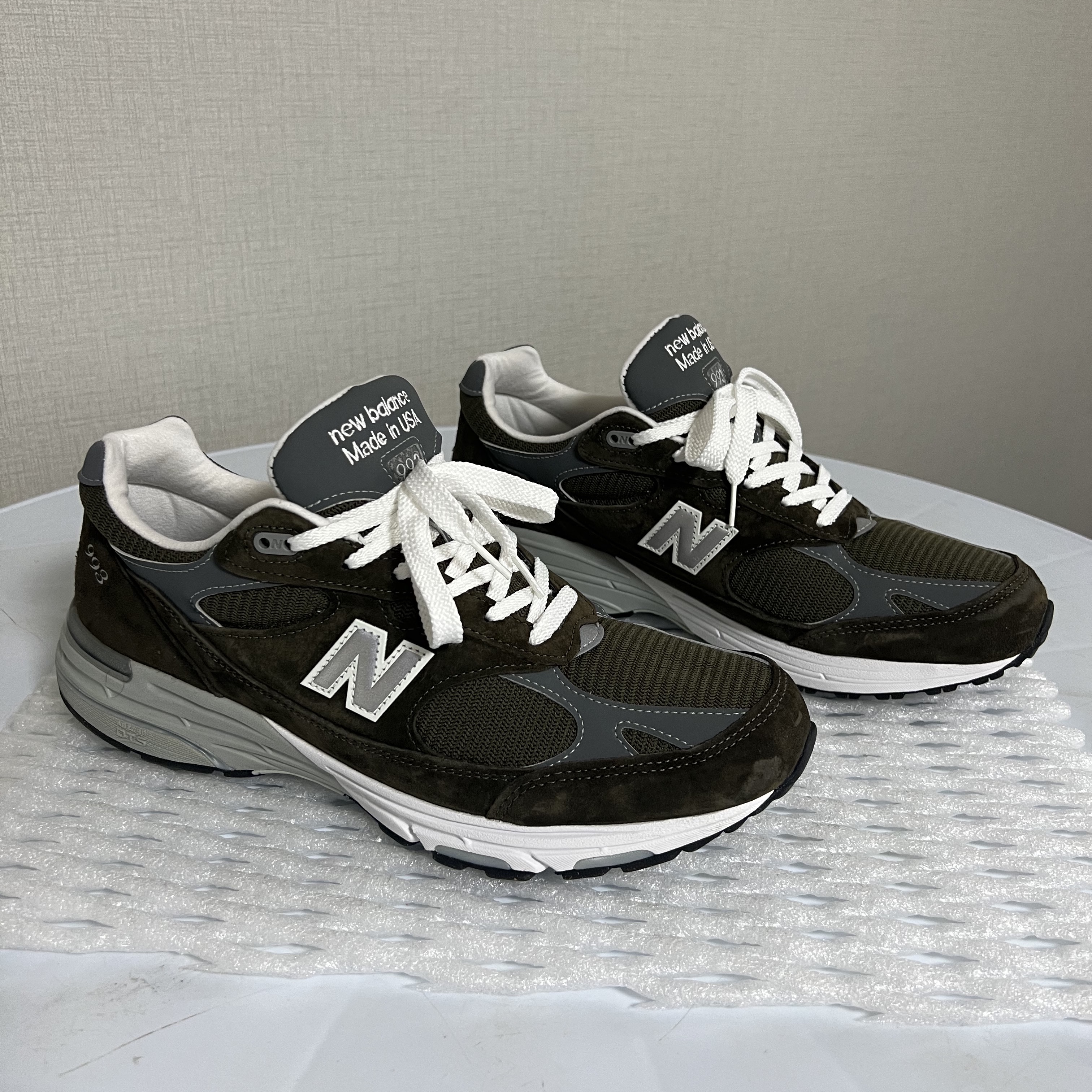 New Balance 993 Made in USA Military Green - D Standard 착용 스타일 - 2