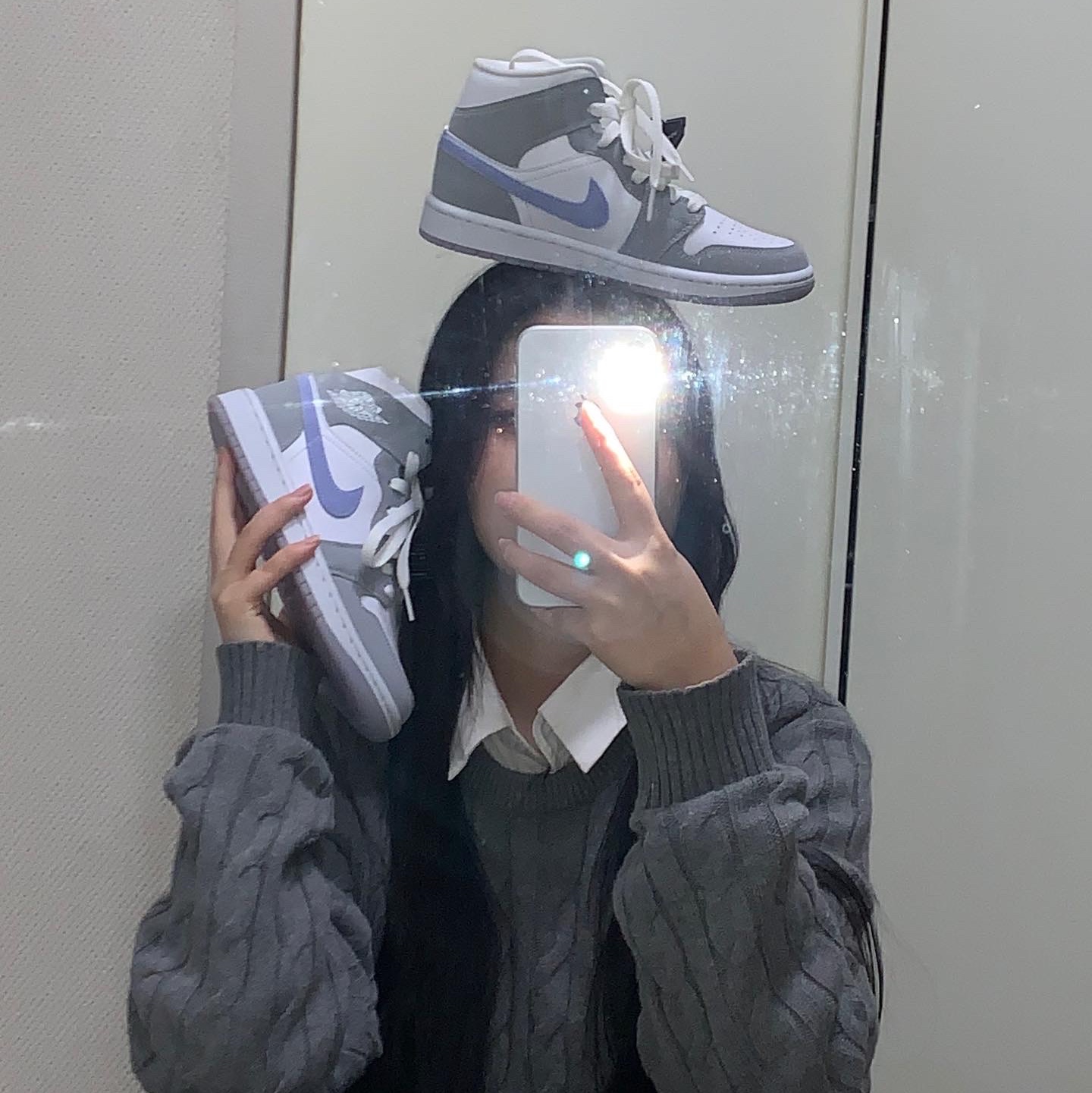 (W) Jordan 1 Mid Wolf Grey 착용 스타일 - 2