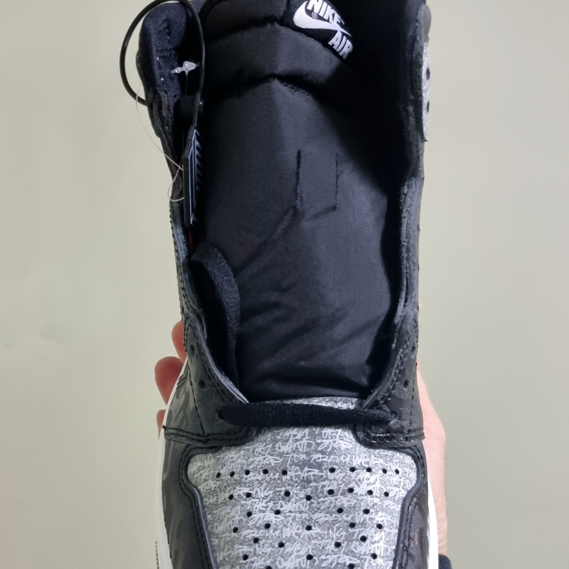 Jordan 1 Retro High OG Rebellionaire 착용 스타일 - 3