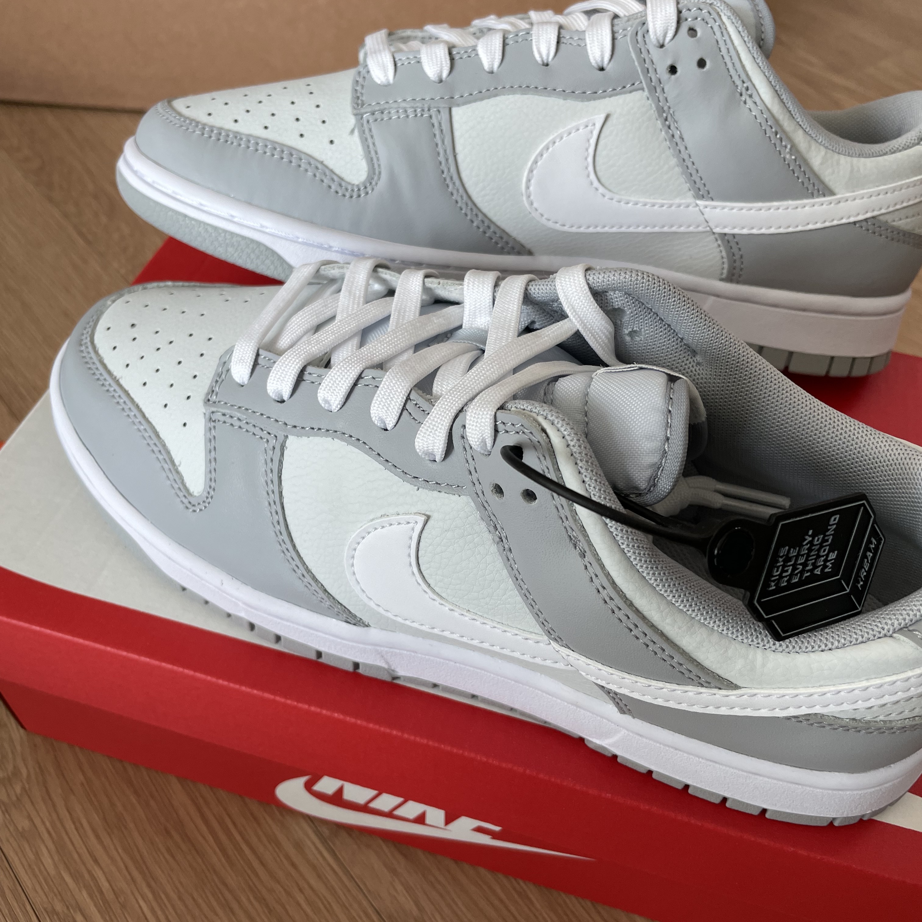Nike Dunk Low Retro Wolf Grey 착용 스타일 - 1