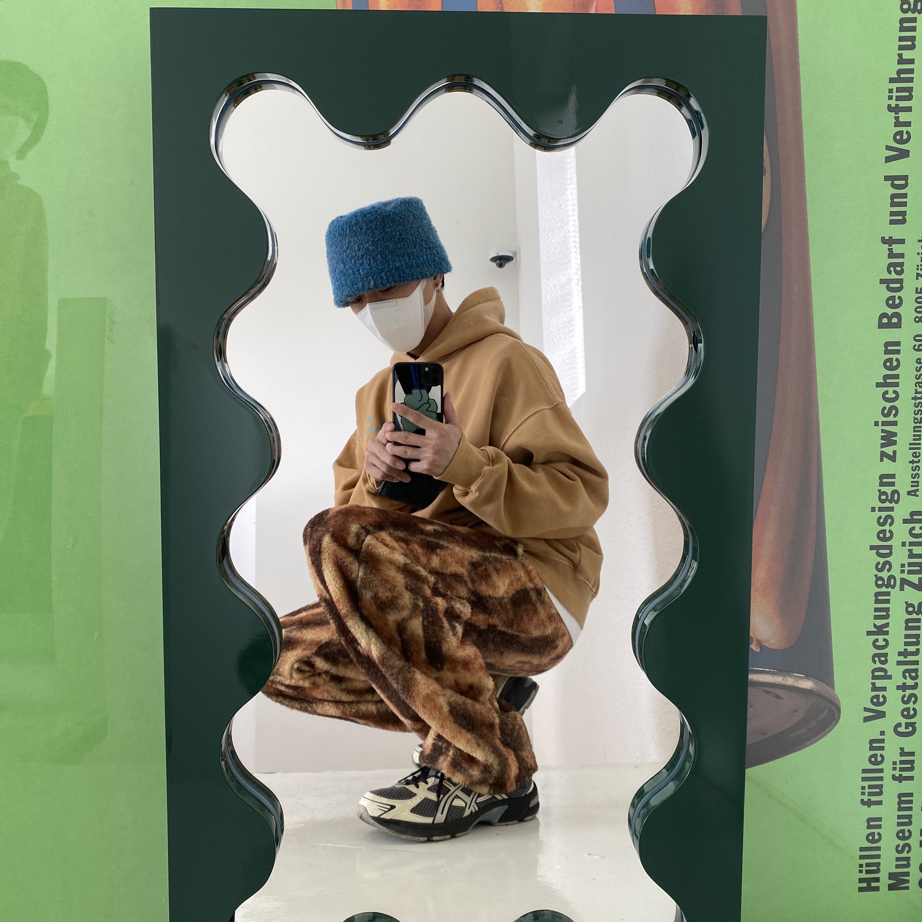 IAB Studio Hoodie Camel Yellow, Asics x I4P Gel-1130 Mink Glacier Grey 착용 스타일