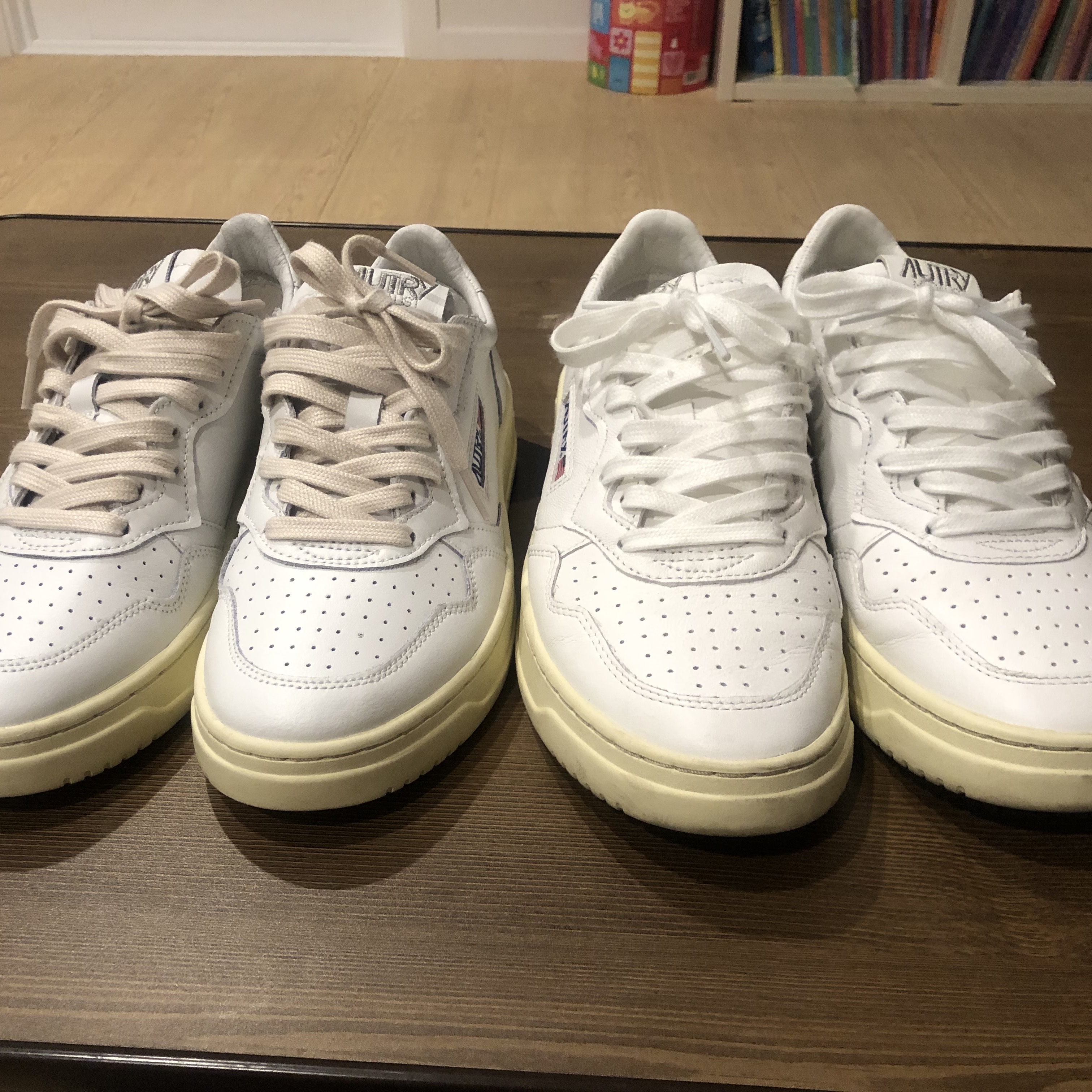 (W) Autry Medalist Low Leather Sneakers White, Autry Medalist Low Goatskin Sneakers White 착용 스타일 - 2