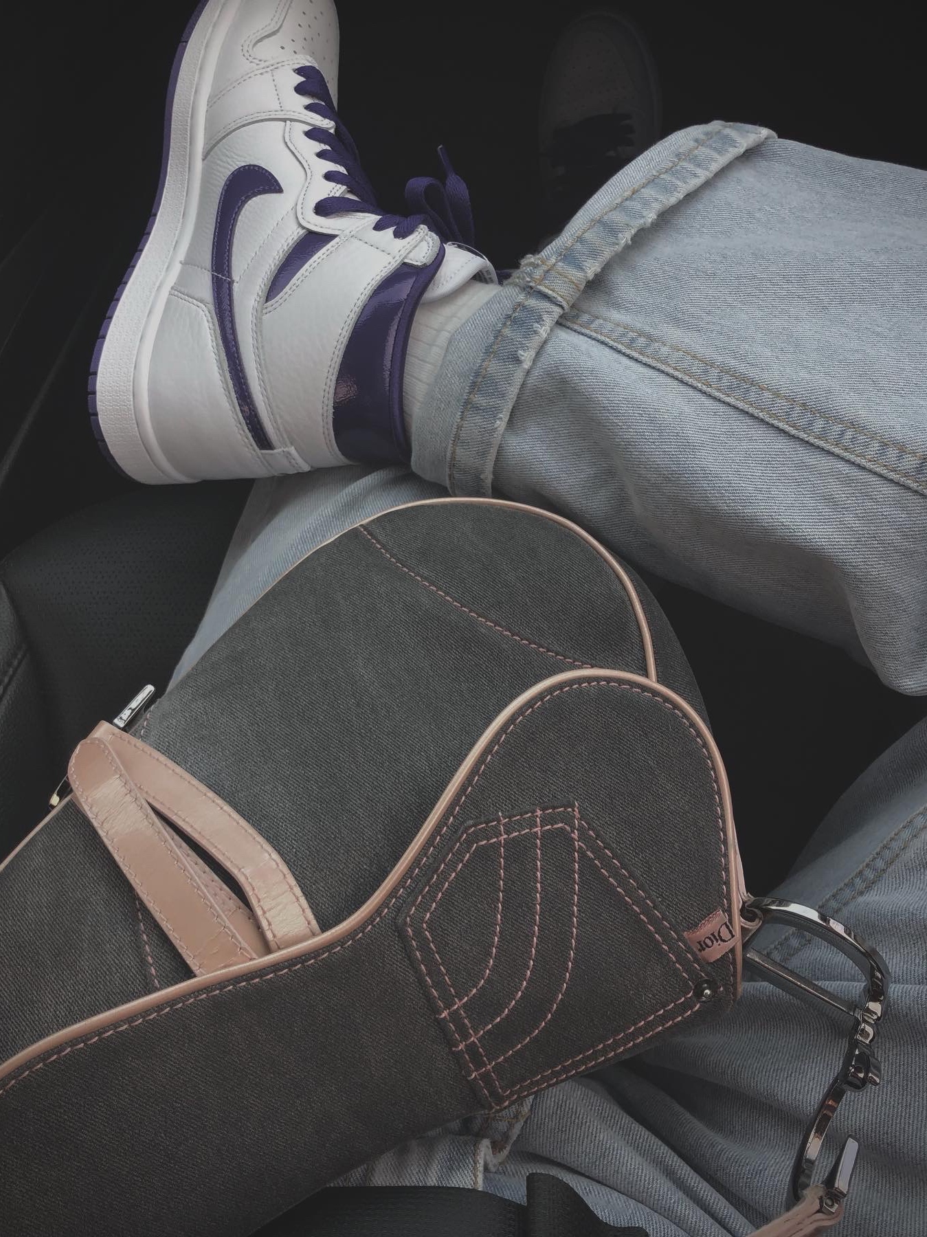 (W) Jordan 1 High OG Court Purple 착용 스타일 - 2