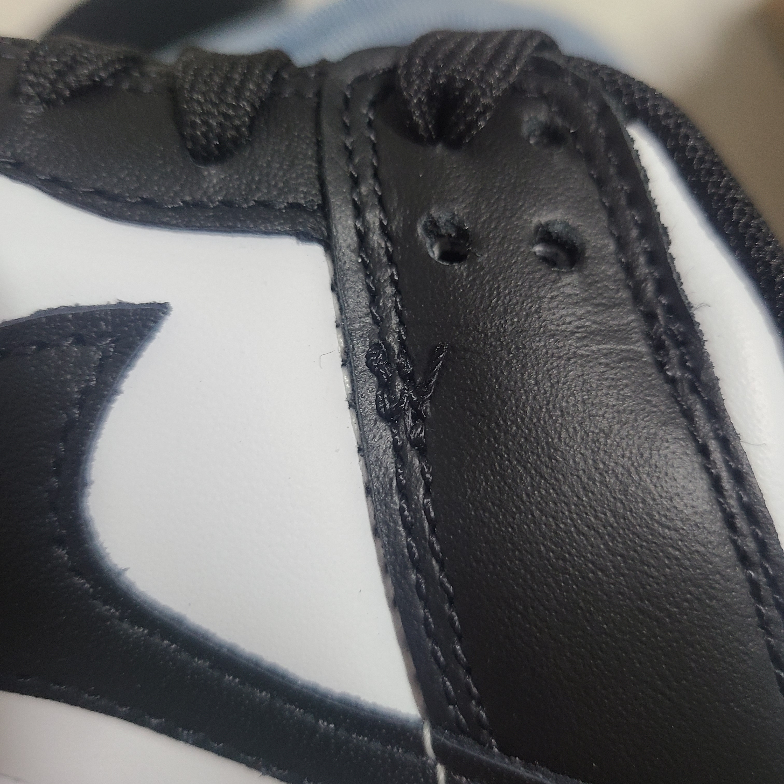 Nike Dunk Low Retro Black 착용 스타일 - 1