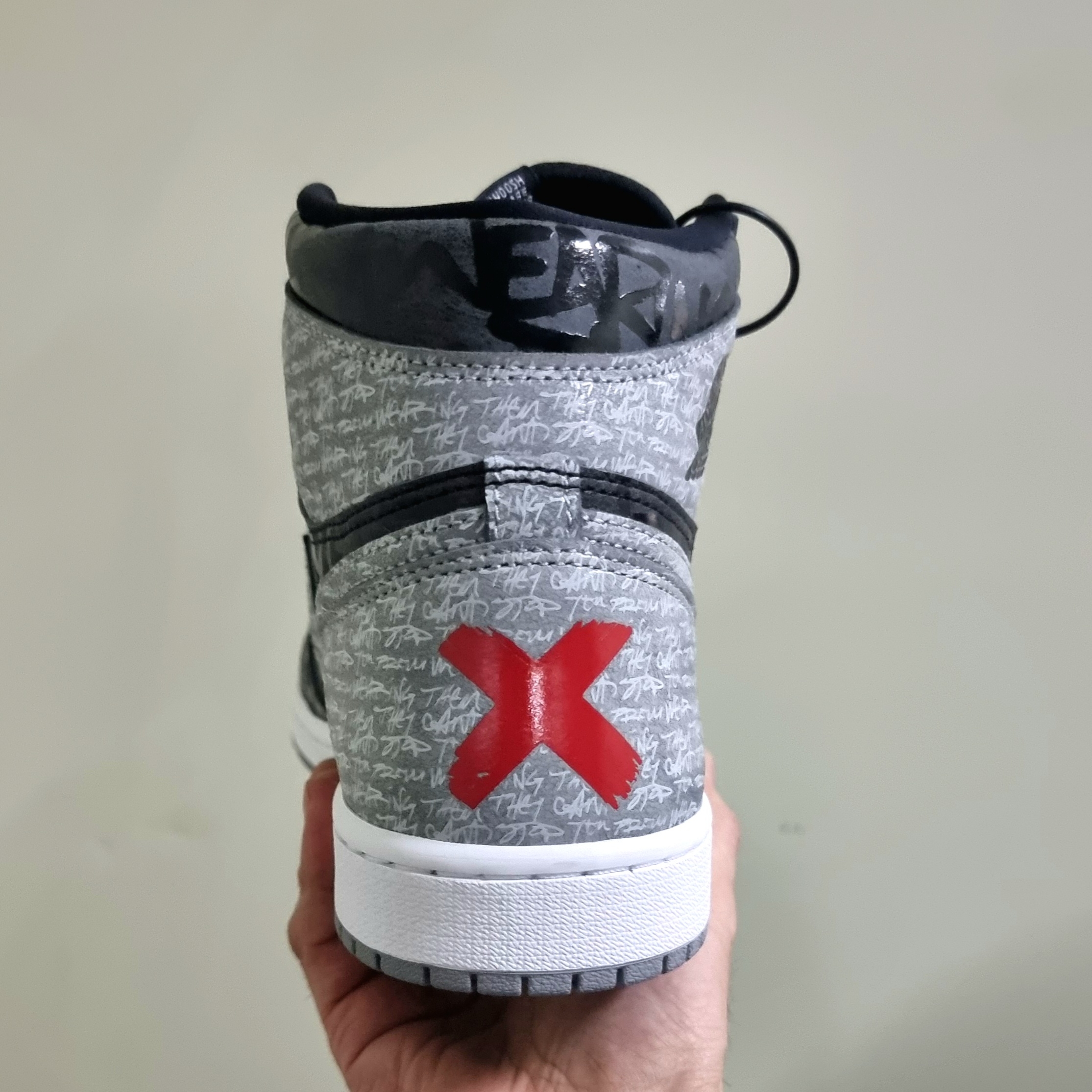 Jordan 1 Retro High OG Rebellionaire 착용 스타일 - 4