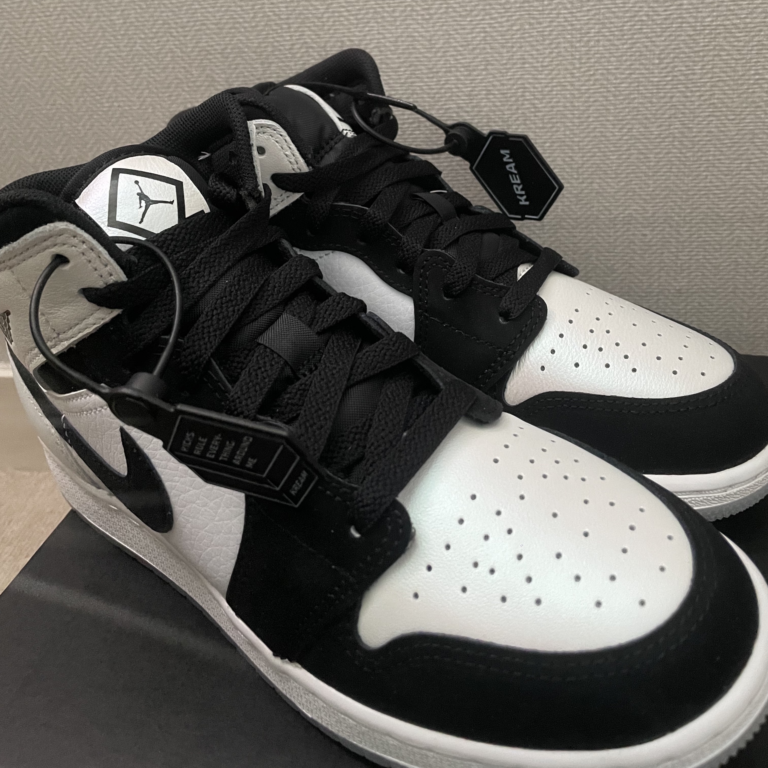 (GS) Jordan 1 Mid SE Diamond 착용 스타일