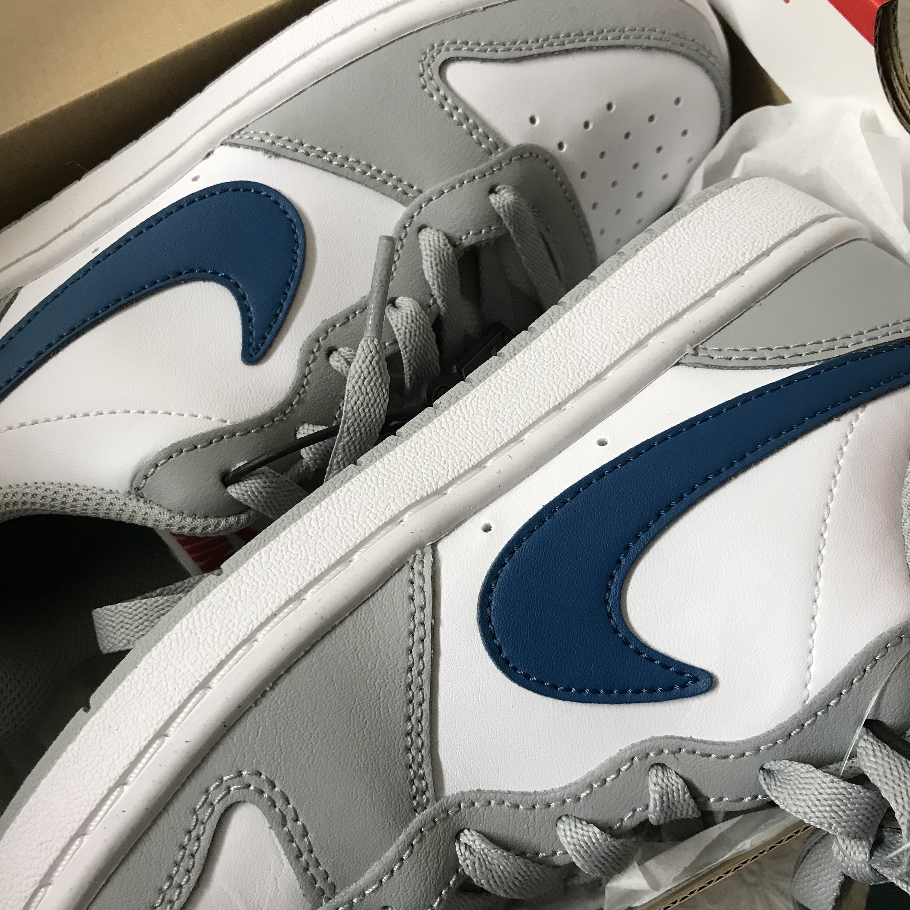 (GS) Nike Court Borough Low 2 Light Smoke Grey 착용 스타일 - 2