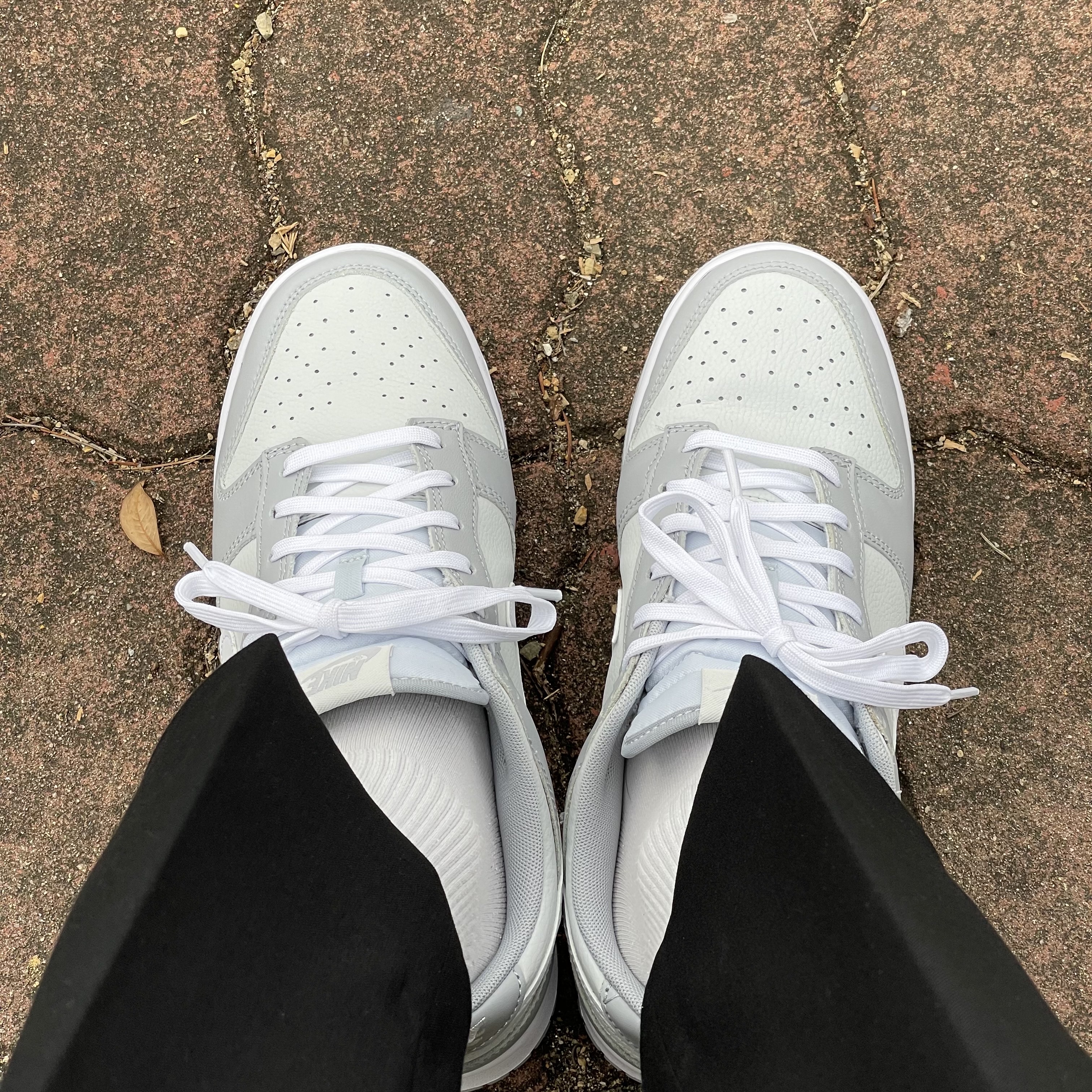Nike Dunk Low Retro Wolf Grey 착용 스타일 - 2