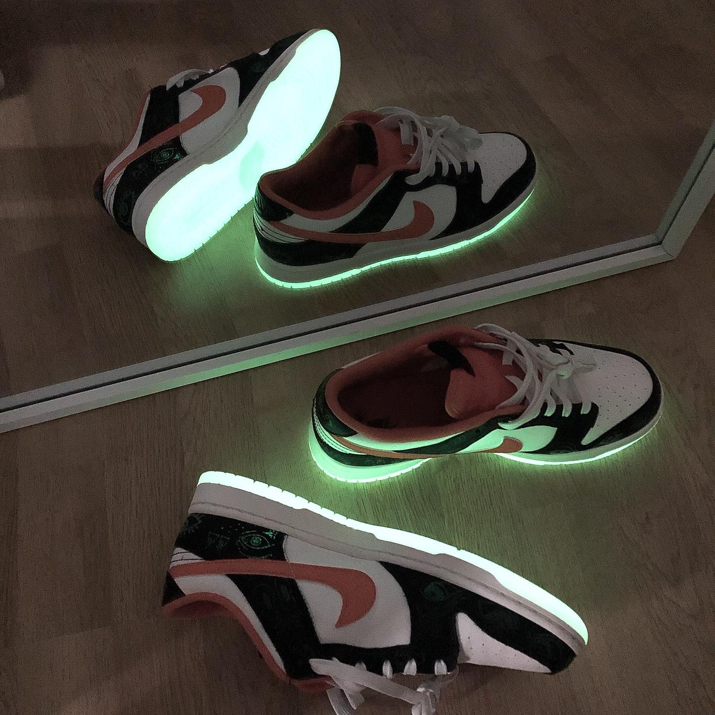 Nike Dunk Low Retro PRM Halloween, IAB Studio Hoodie Light Gray 착용 스타일 - 5