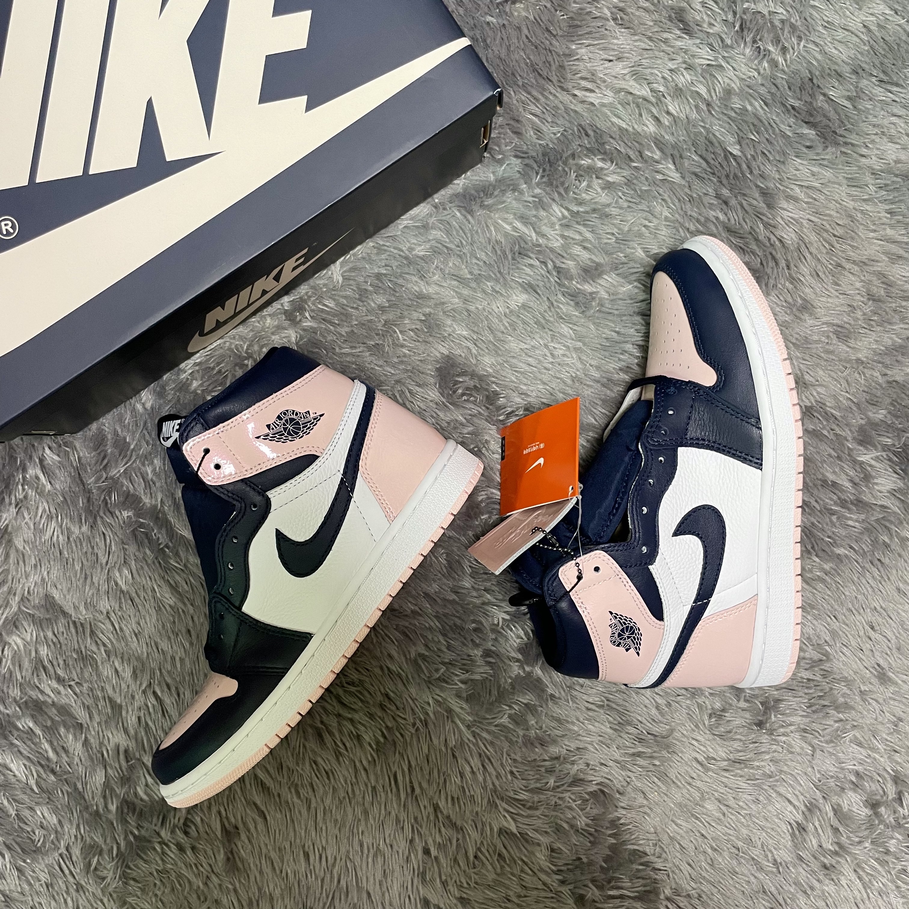 (W) Jordan 1 Retro High OG Atmosphere 착용 스타일