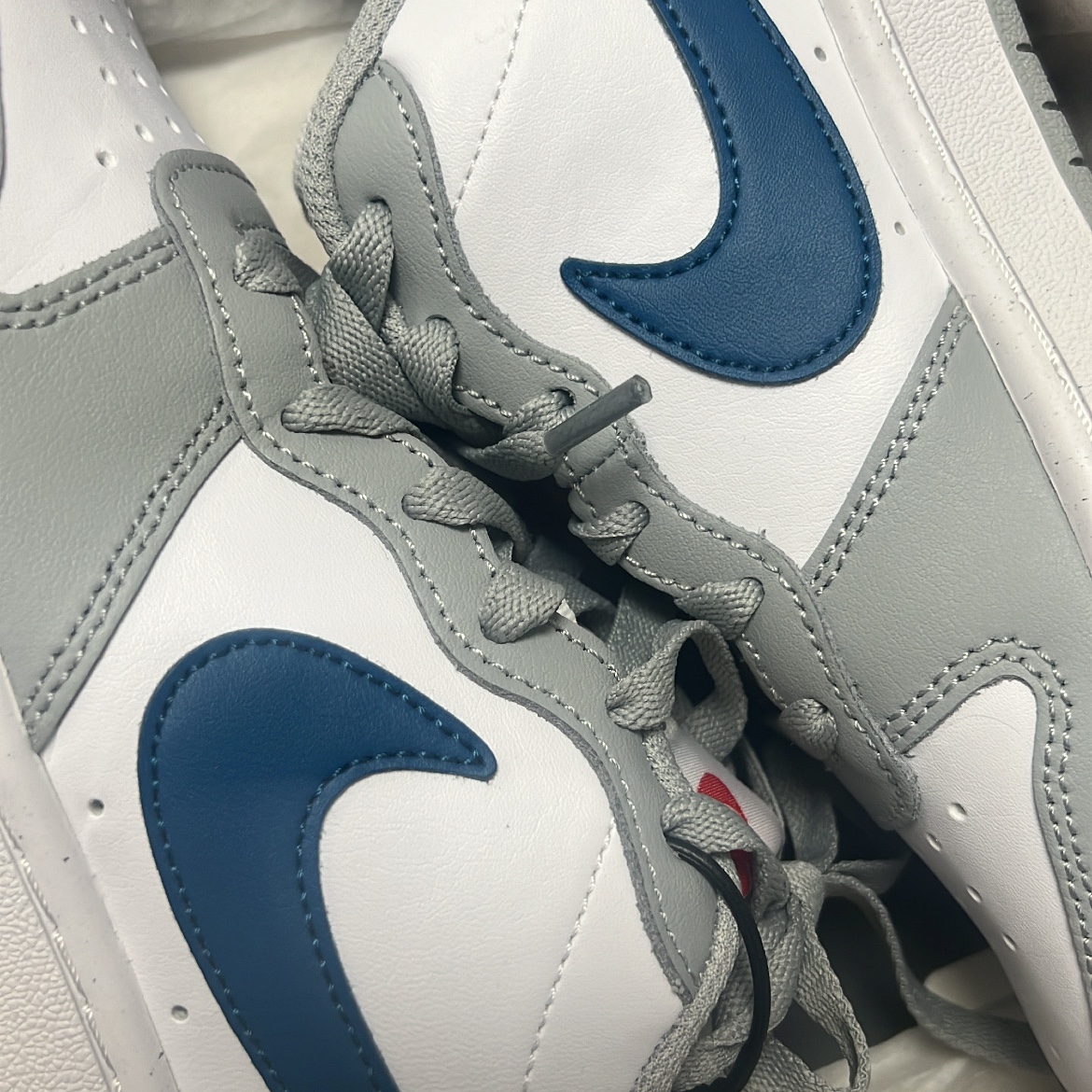 (GS) Nike Court Borough Low 2 Light Smoke Grey 착용 스타일