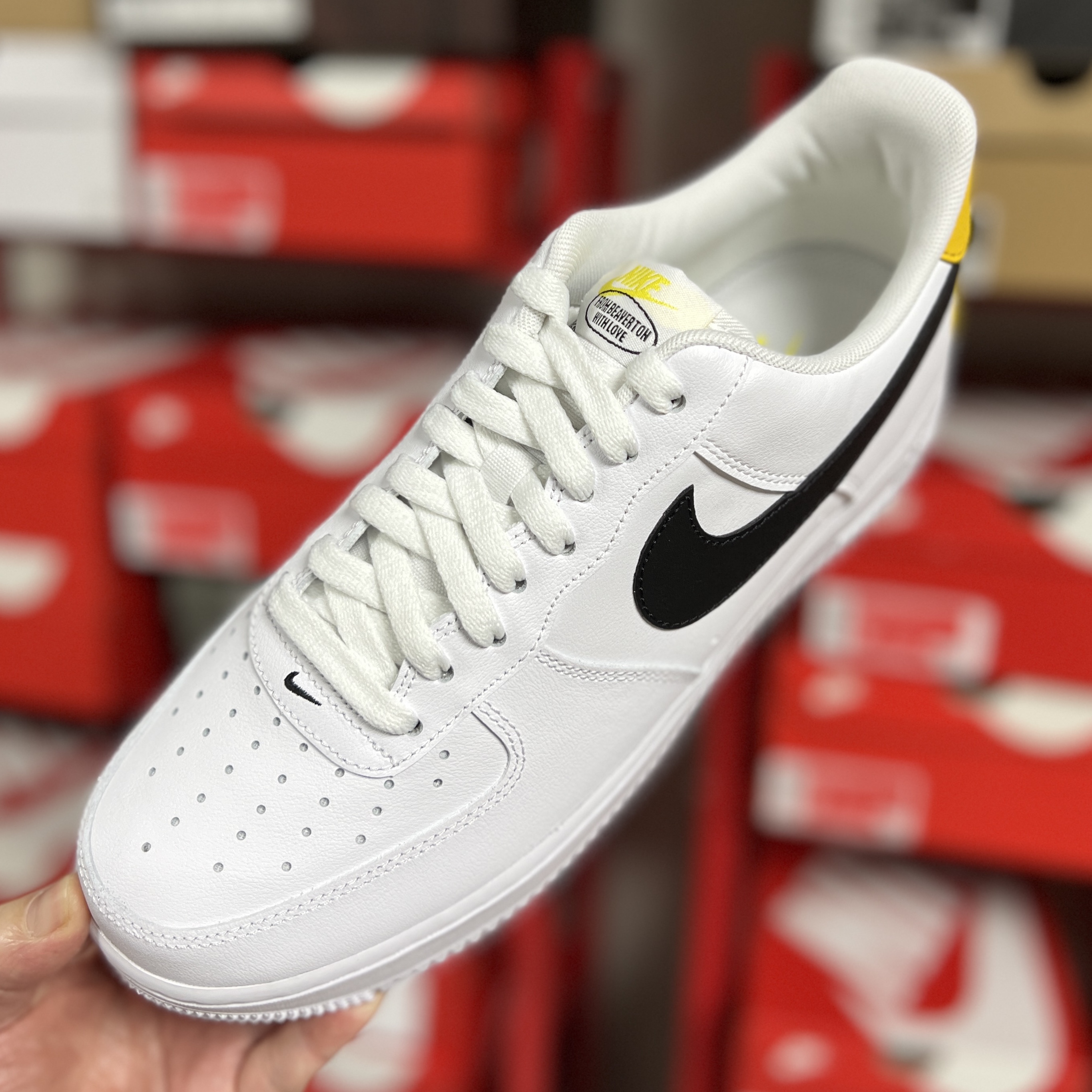 Nike Air Force 1 '07 LV8 2 Have a Nike Day 착용 스타일 - 1