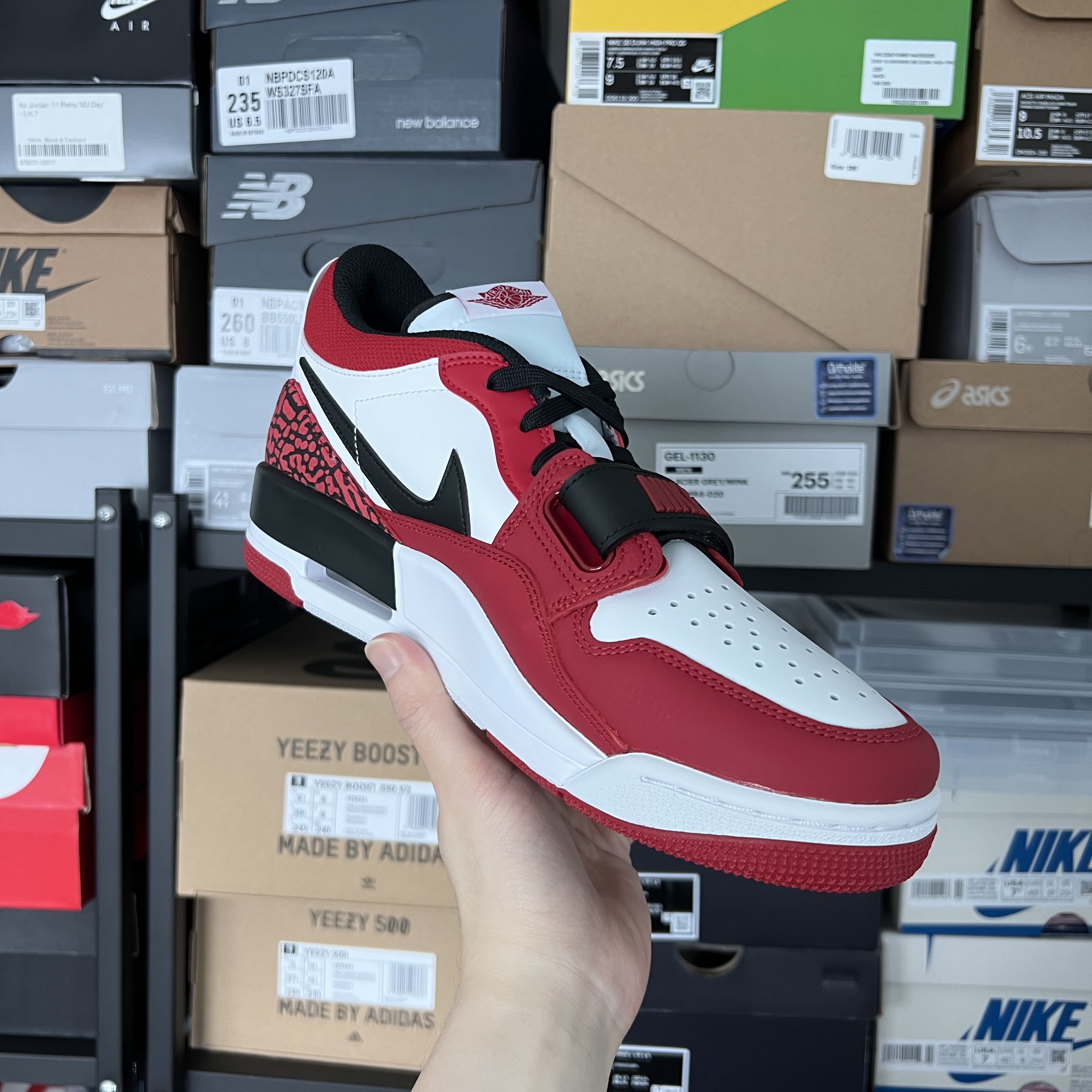 Jordan Legacy 312 Low Chicago 2022 착용 스타일 - 3
