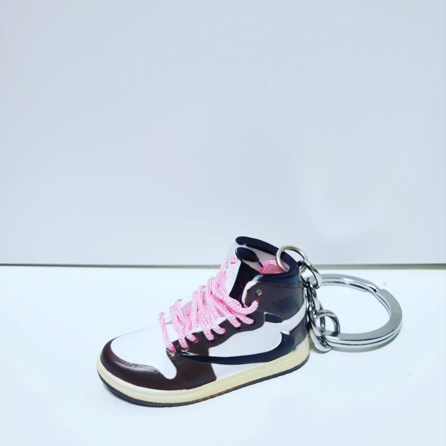 Jordan 1 x Travis Scott Retro High OG SP Mocha, Jordan 1 x Travis Scott x Fragment Retro High OG SP Military Blue 착용 스타일 - 4