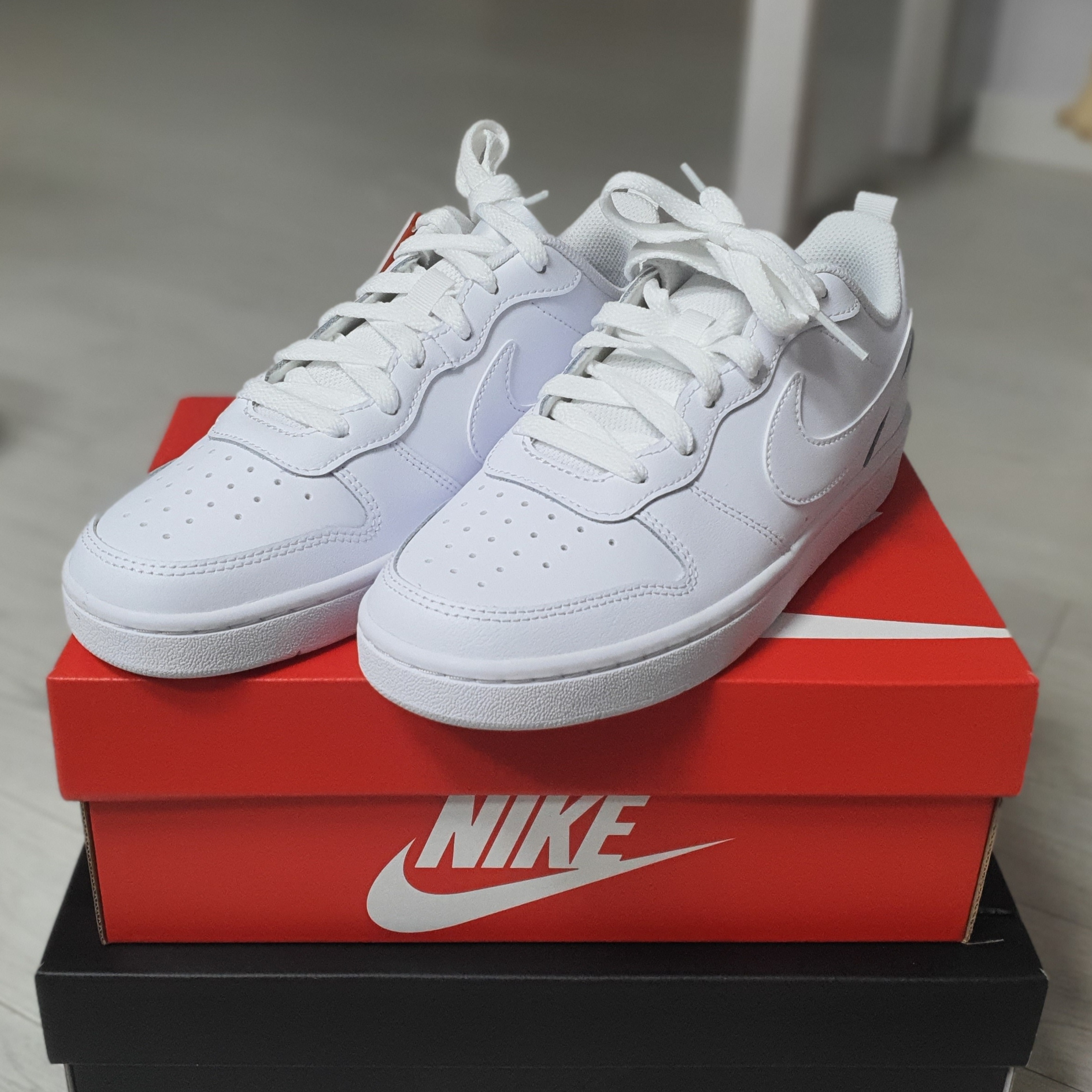 (GS) Nike Court Borough Low 2 Triple White 착용 스타일