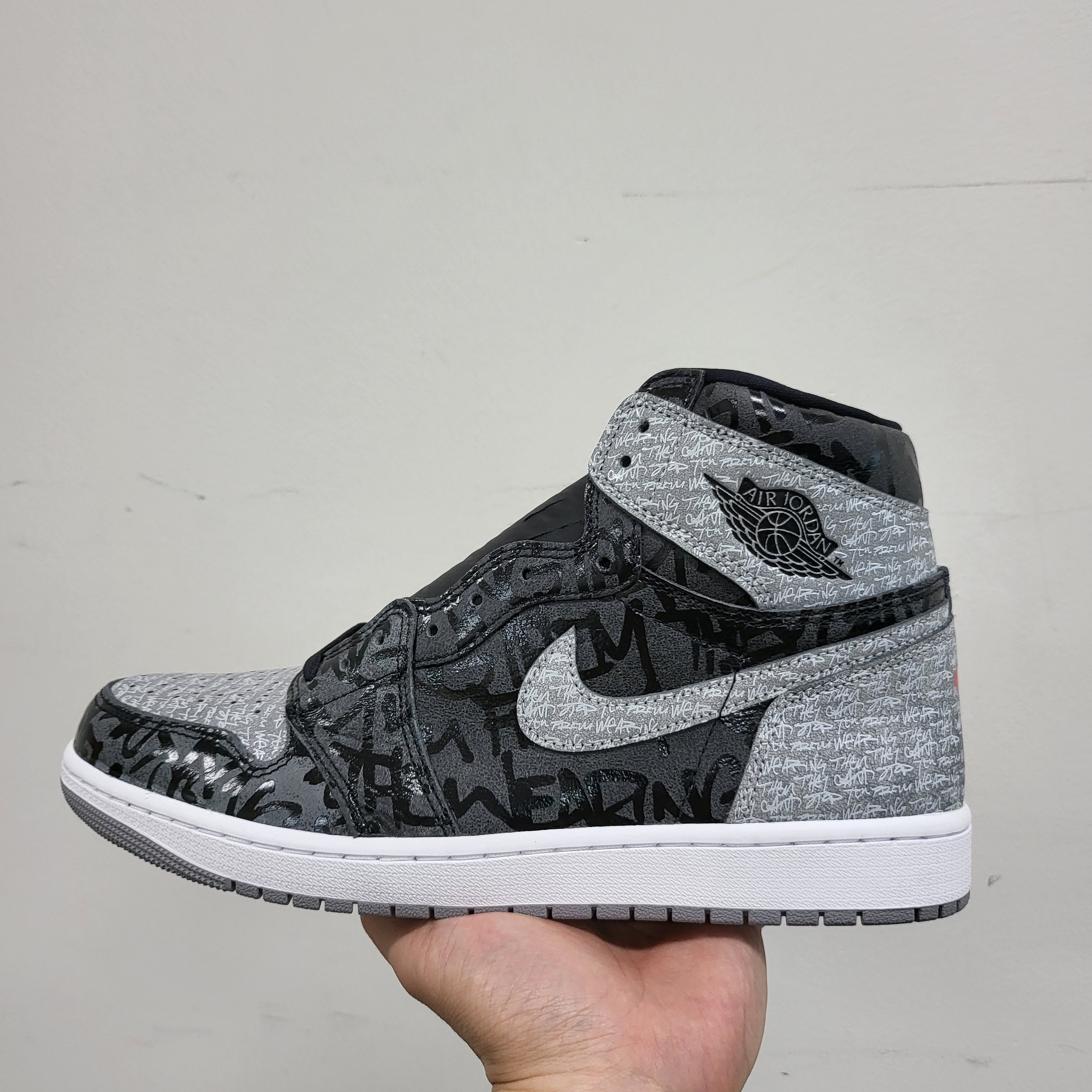 Jordan 1 Retro High OG Rebellionaire 착용 스타일 - 2