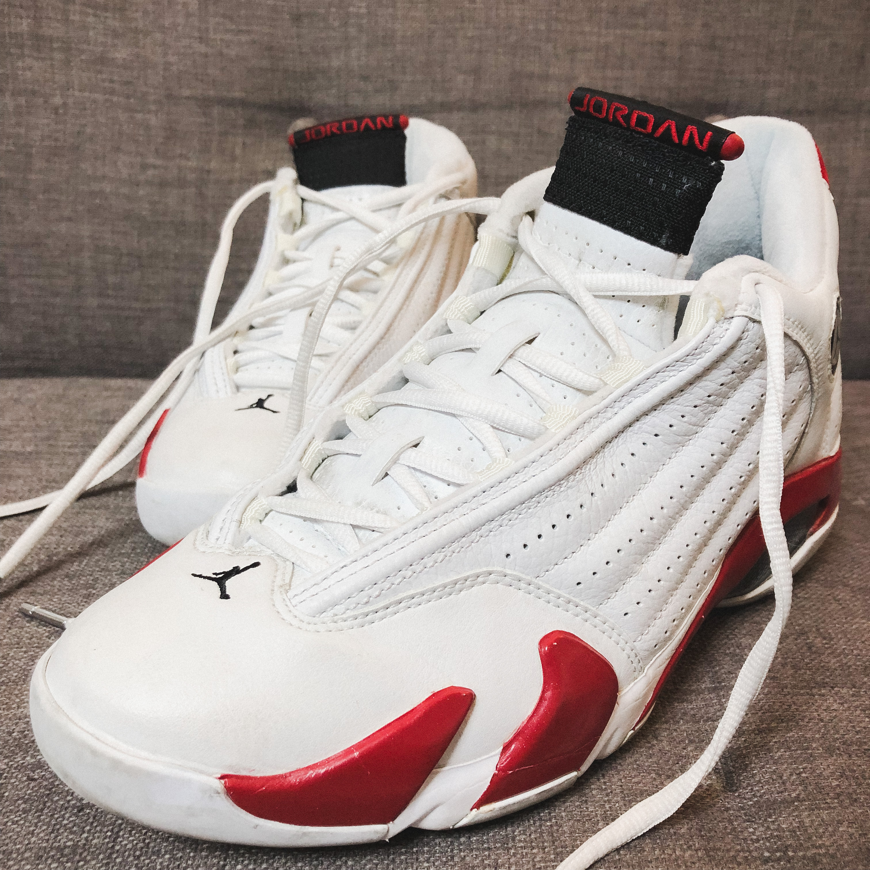 Jordan 14 Retro Candy Cane 2006 착용 스타일 - 1