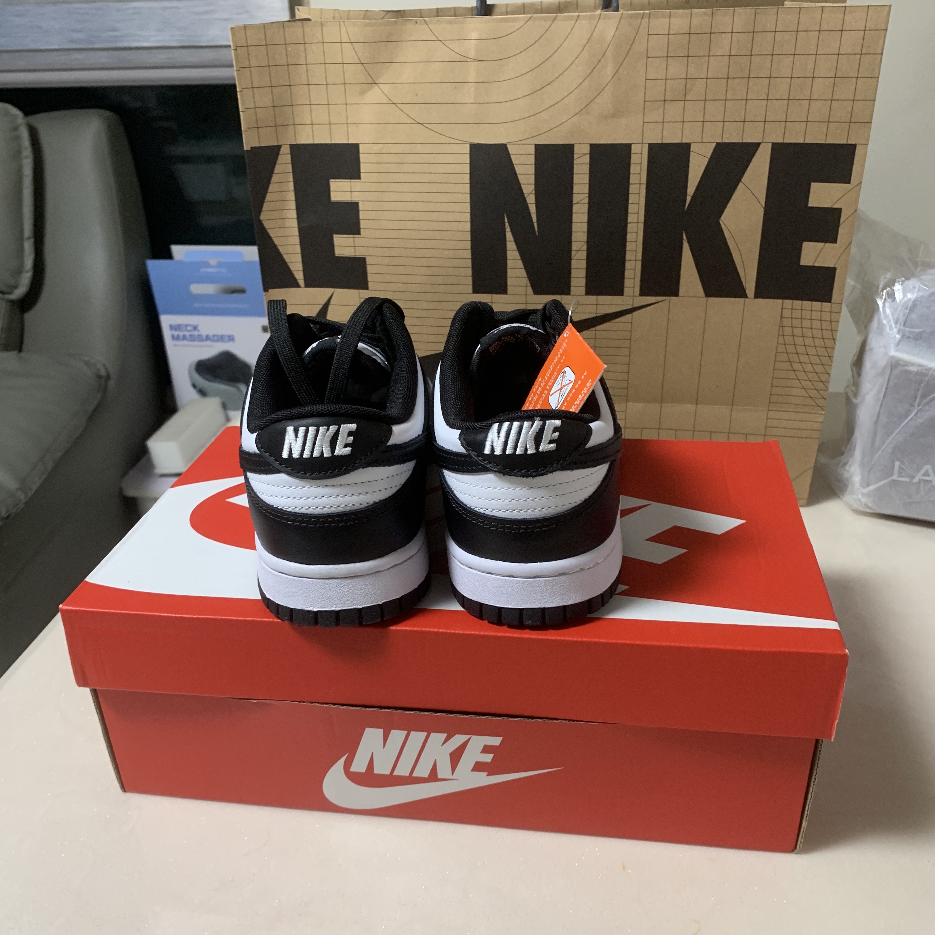 Nike Dunk Low Retro Black 착용 스타일 - 5