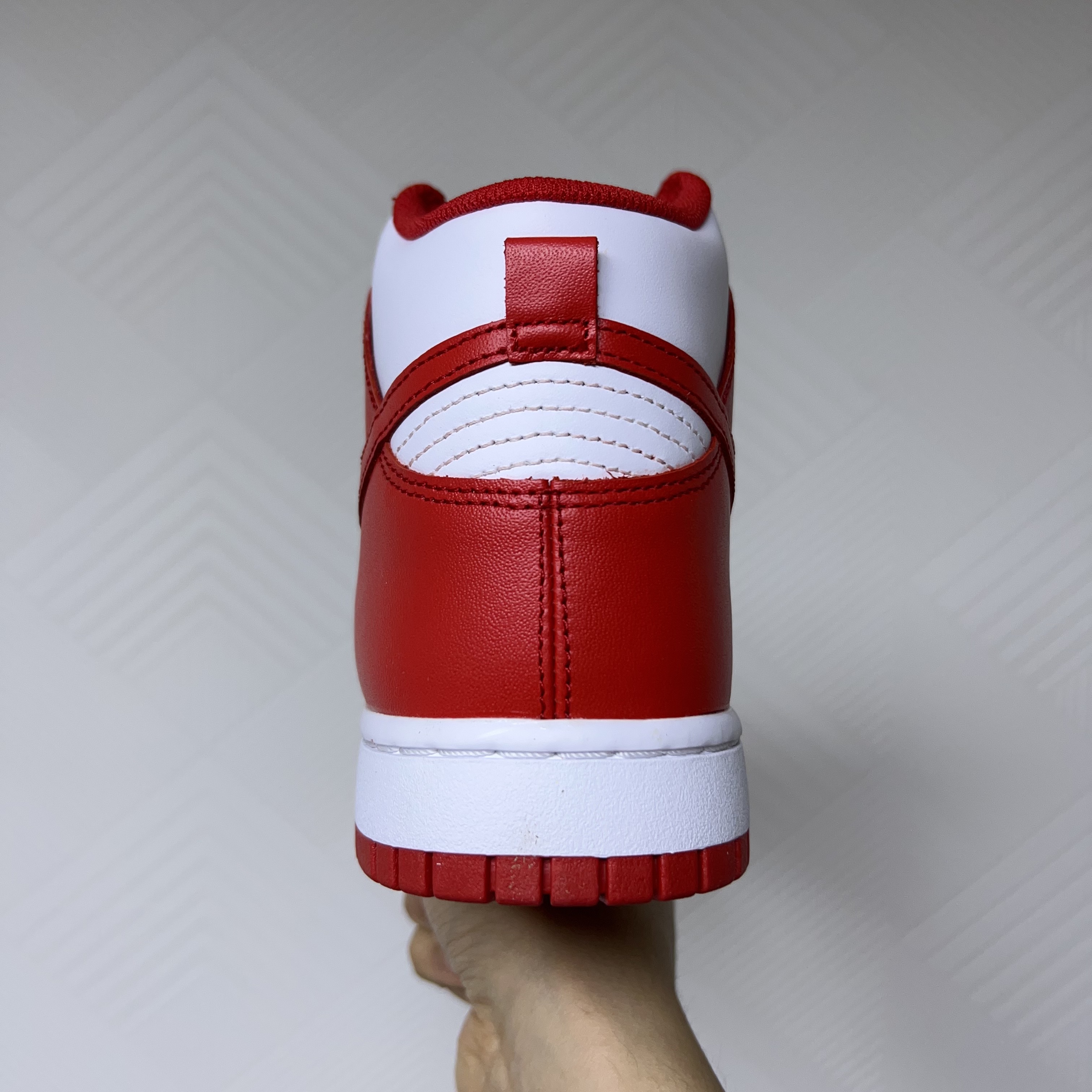 Nike Dunk High Retro Championship White and Red 착용 스타일 - 3