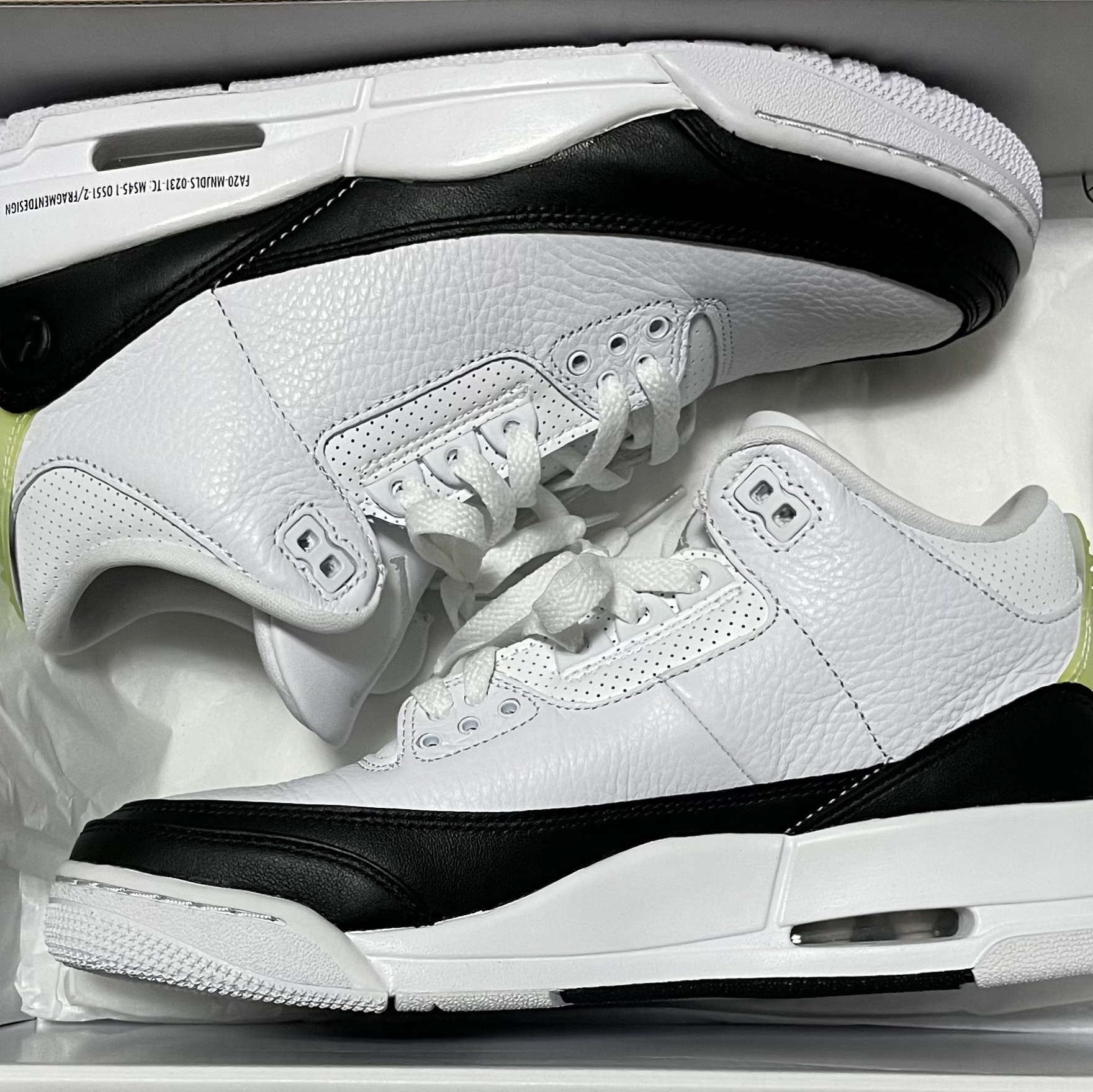 Jordan 3 x Fragment Retro SP White Black 착용 스타일 - 2