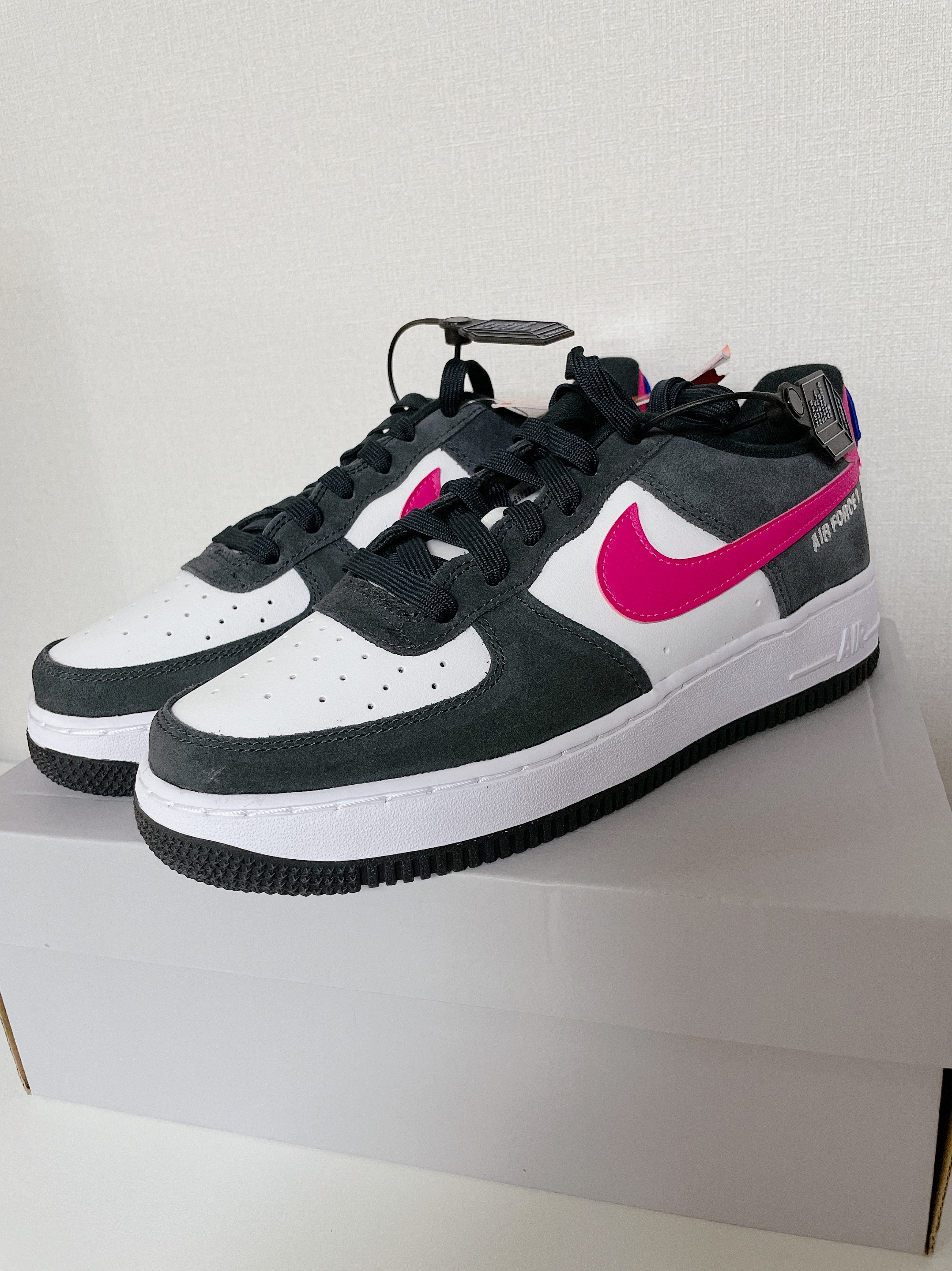 (GS) Nike Air Force 1 LV8 Athletic Club Black Pink Prime 착용 스타일 - 2