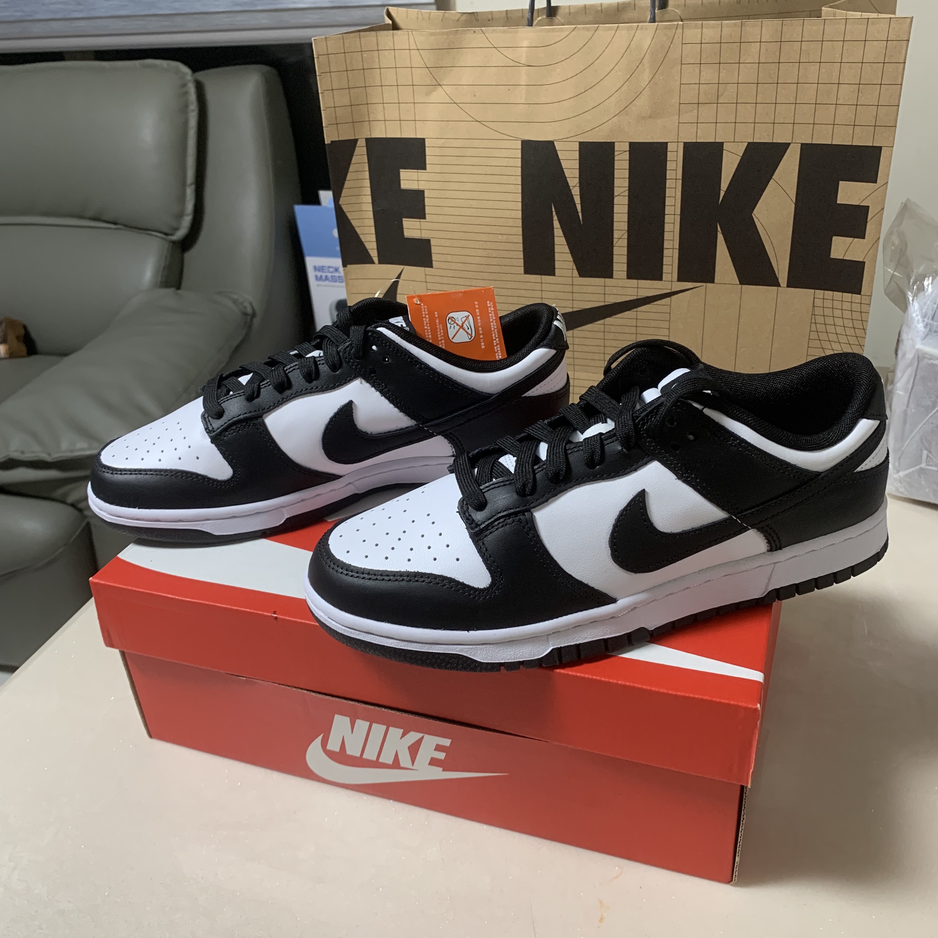 Nike Dunk Low Retro Black 착용 스타일 - 3