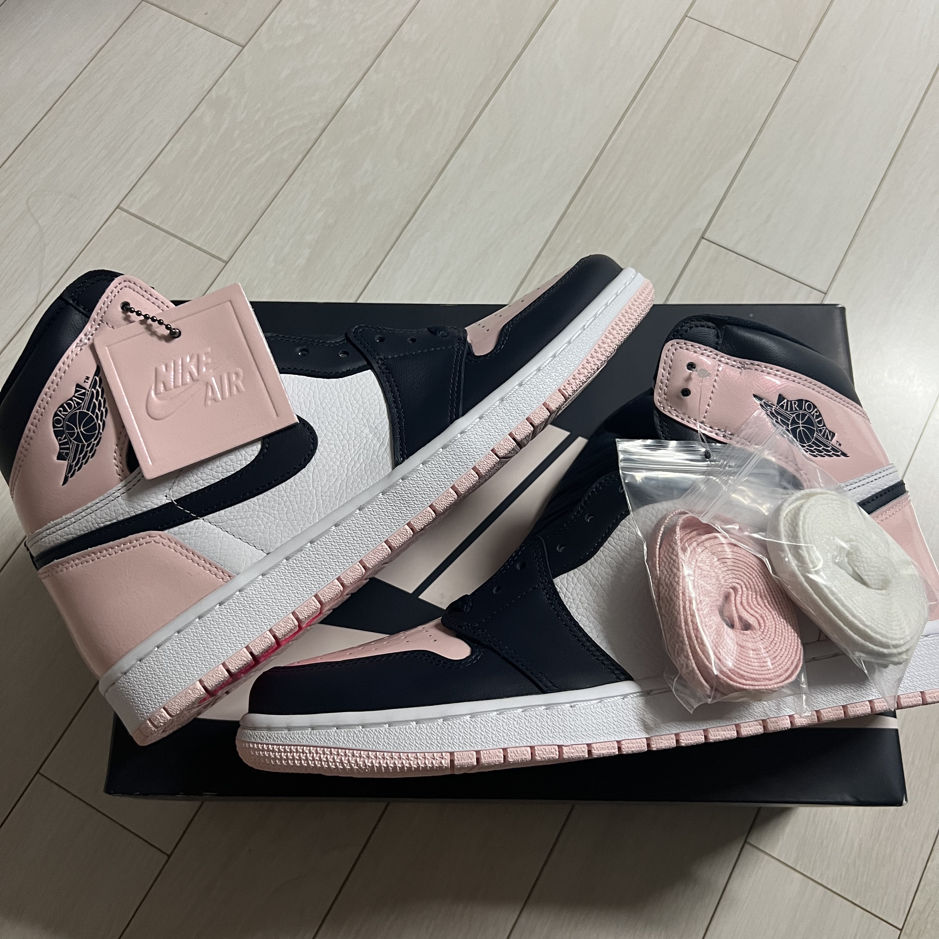 (W) Jordan 1 Retro High OG Atmosphere 착용 스타일