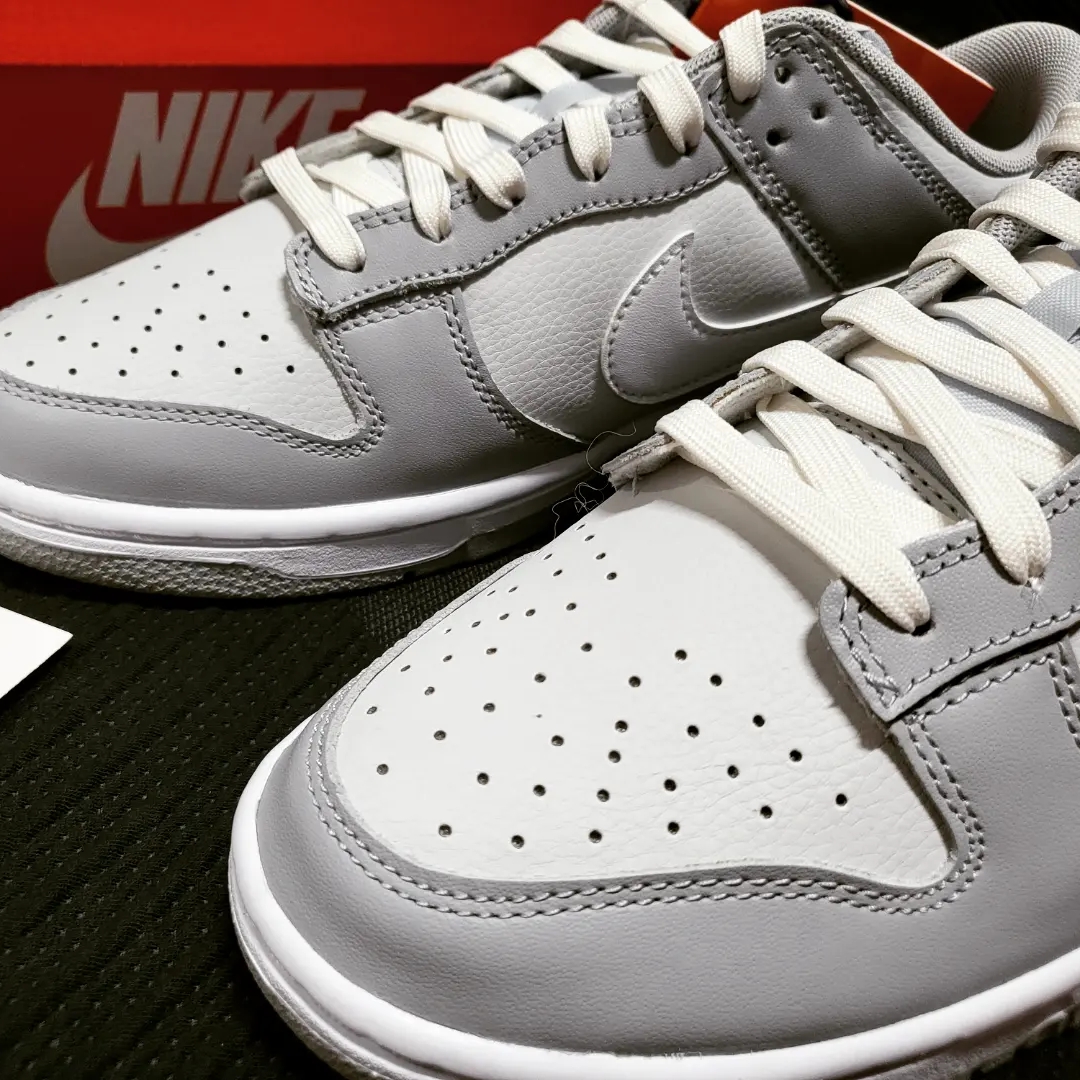 Nike Dunk Low Retro Wolf Grey 착용 스타일 - 2