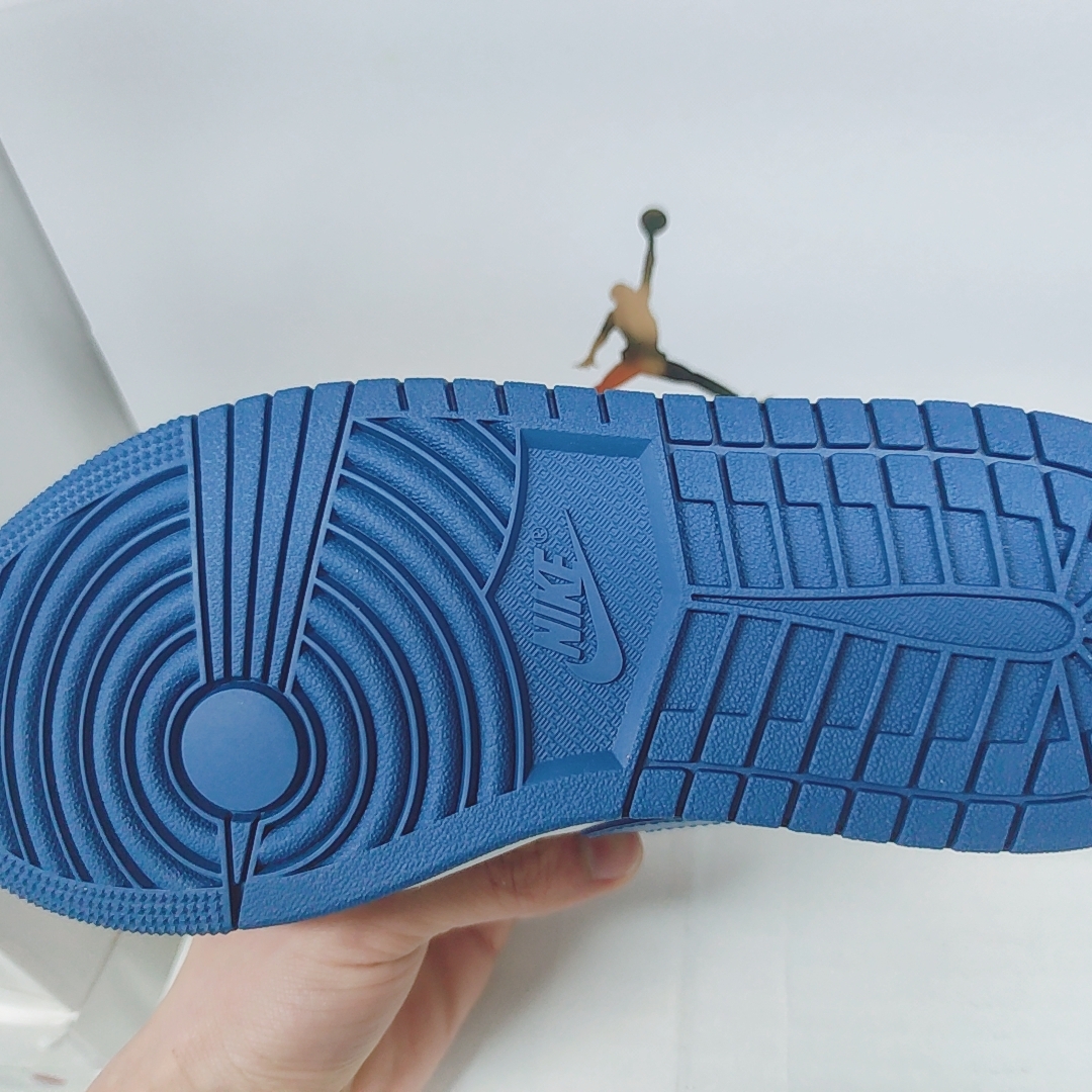 (W) Jordan 1 Low White Dark Marina Blue 착용 스타일 - 4