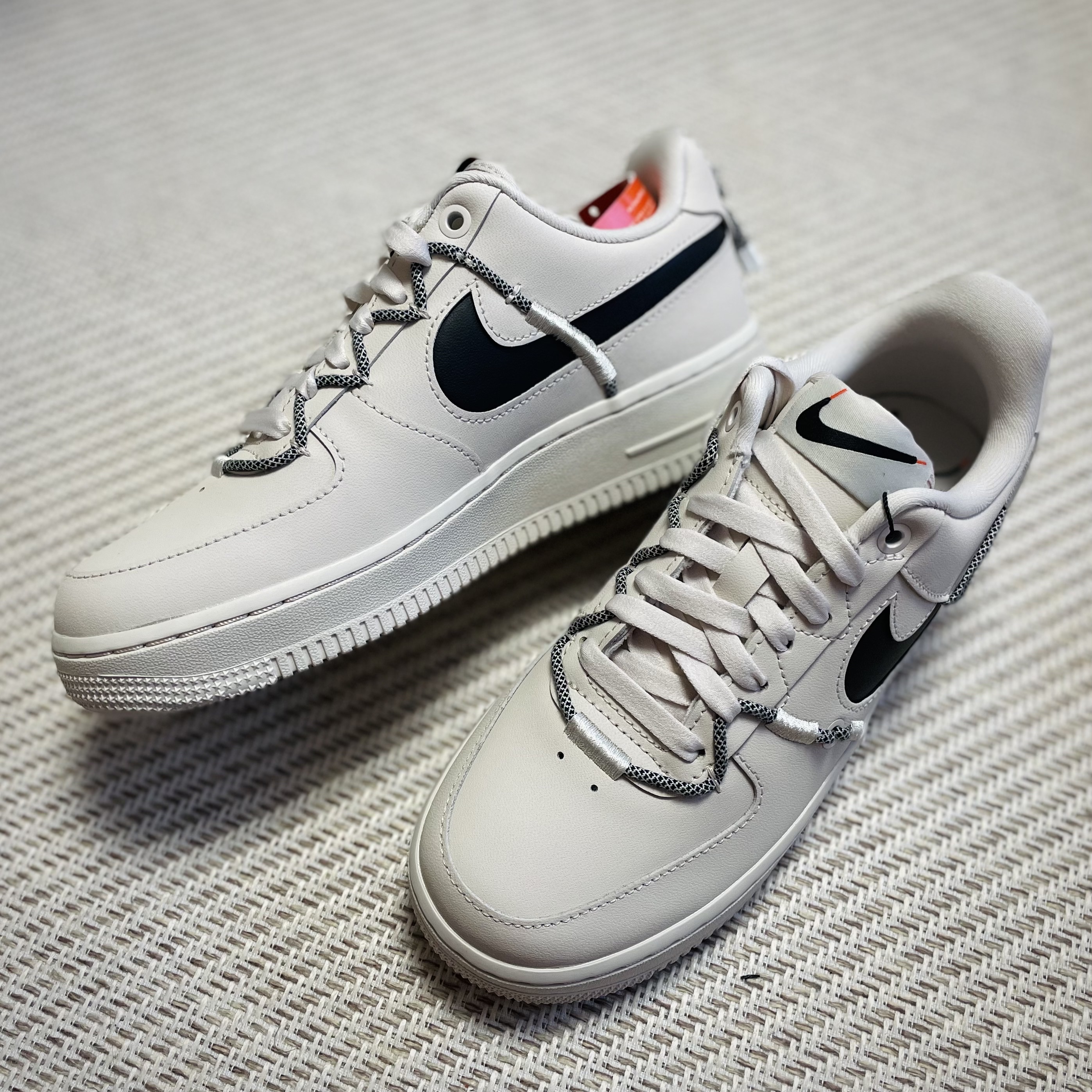 (W) Nike Air Force 1 '07 LX Light Orewood Brown 착용 스타일 - 2