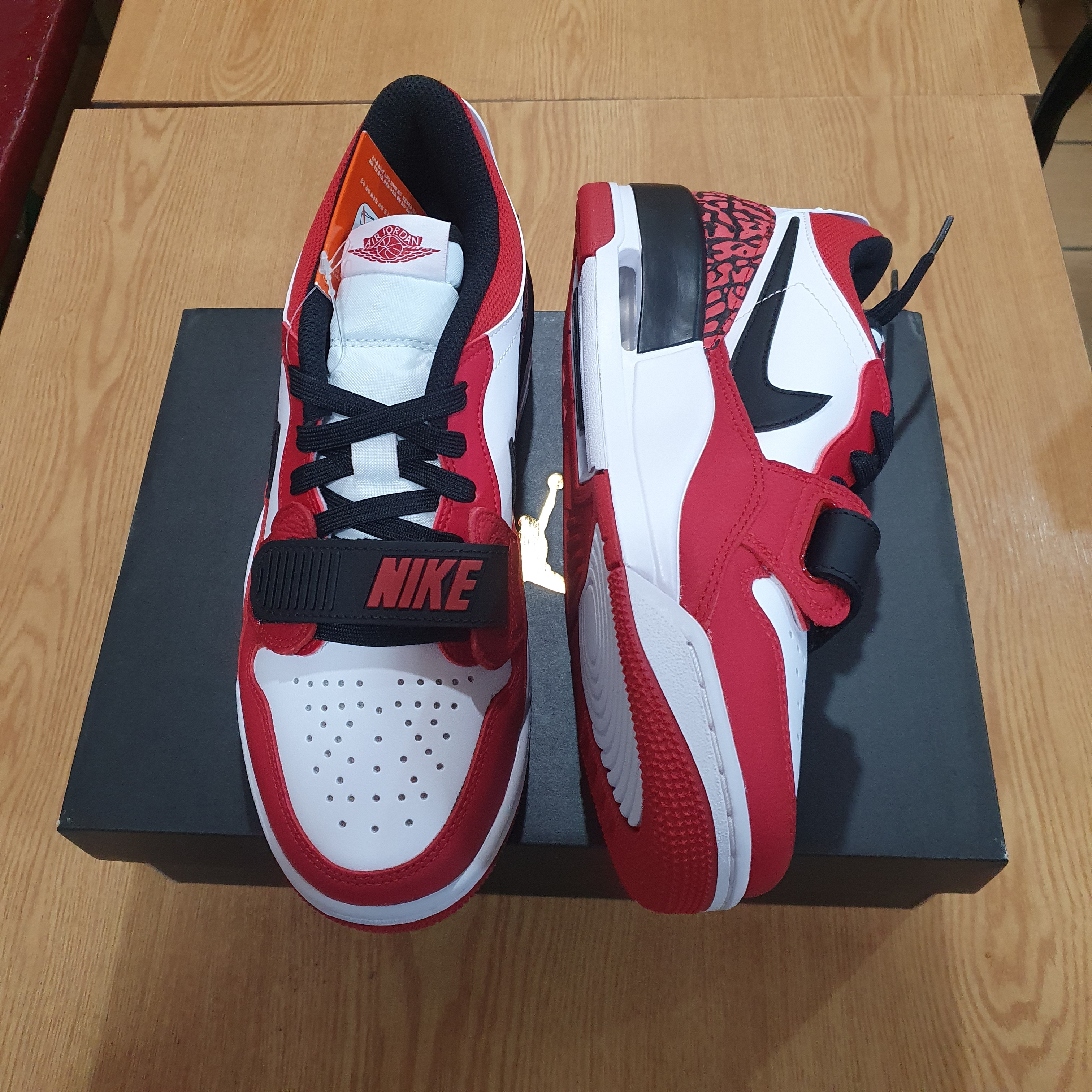 Jordan Legacy 312 Low Chicago 2022 착용 스타일 - 3