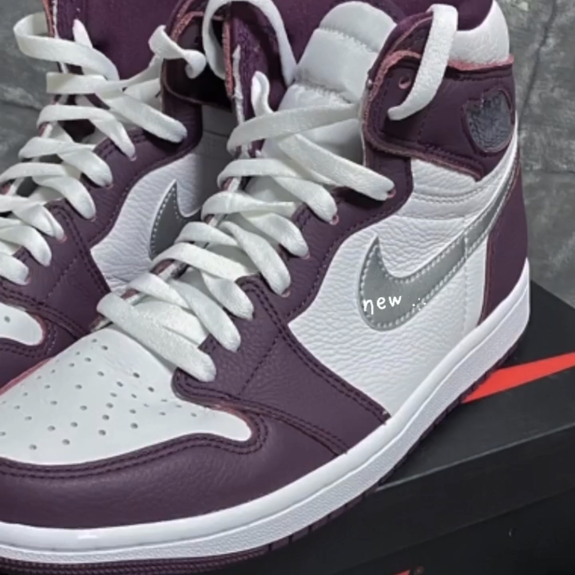 Jordan 1 Retro High OG Bordeaux 착용 스타일