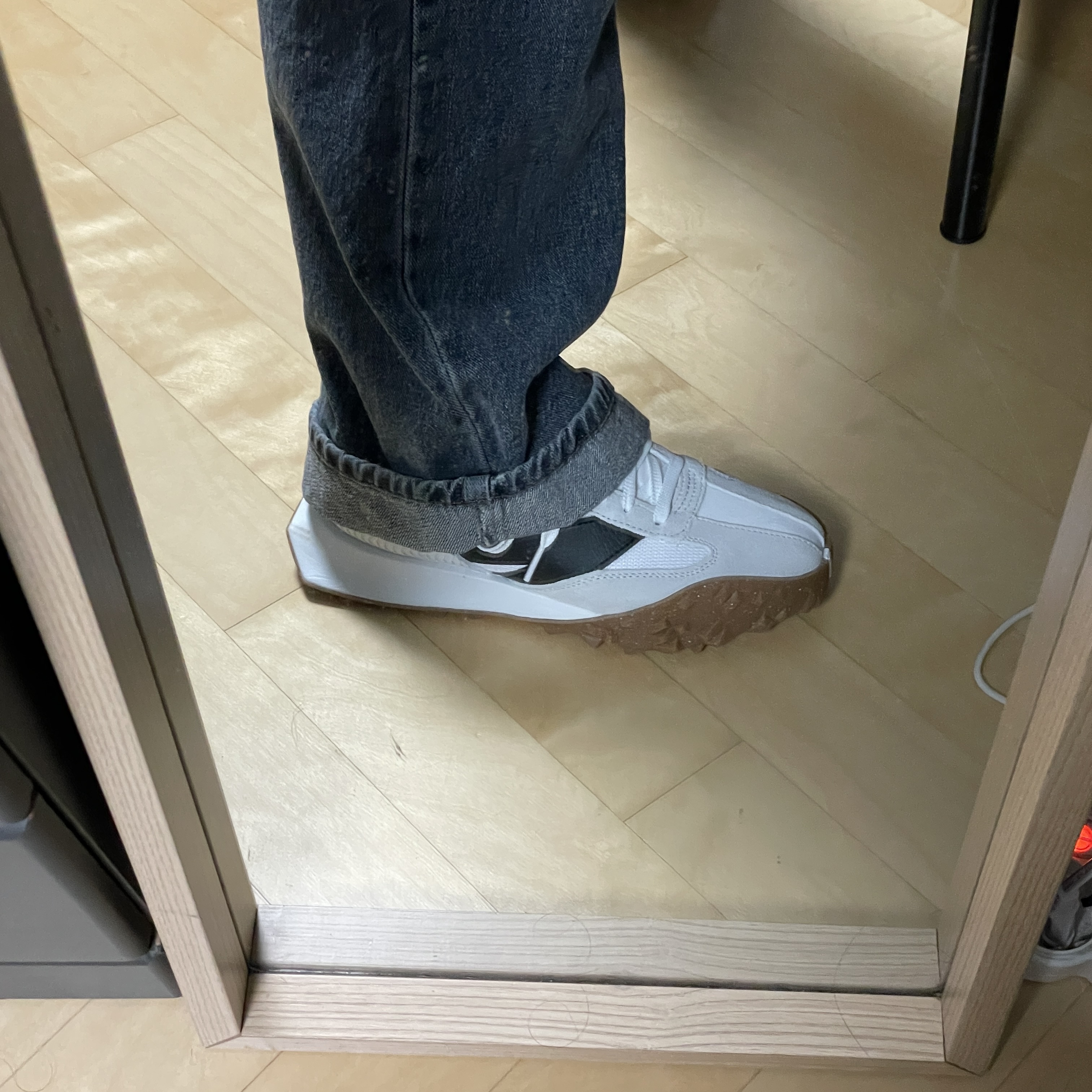 New Balance XC-72 White Black 착용 스타일 - 2