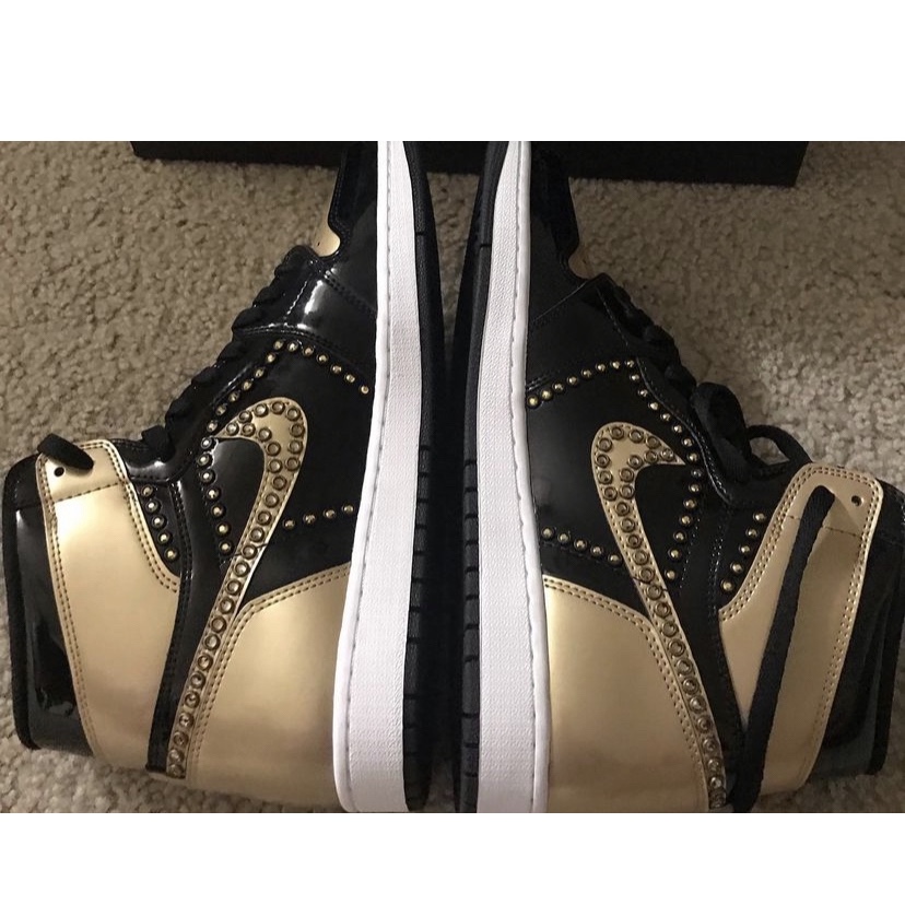 Jordan 1 Retro High NRG Patent Gold Toe 착용 스타일