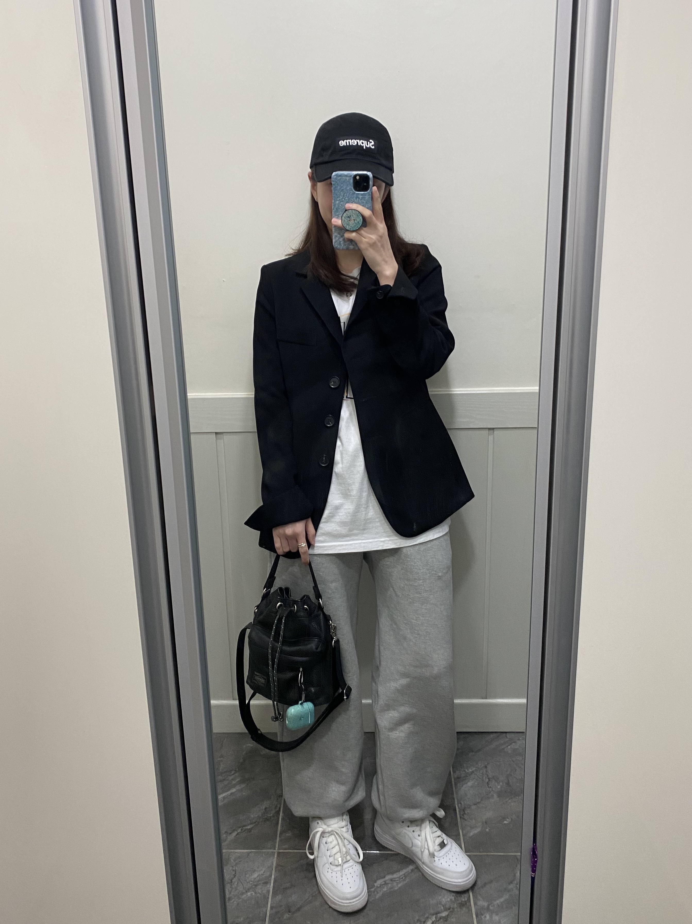 Supreme Washed Chino Twill Camp Cap Black, (W) Nike Air Force 1 '07 Low White 착용 스타일