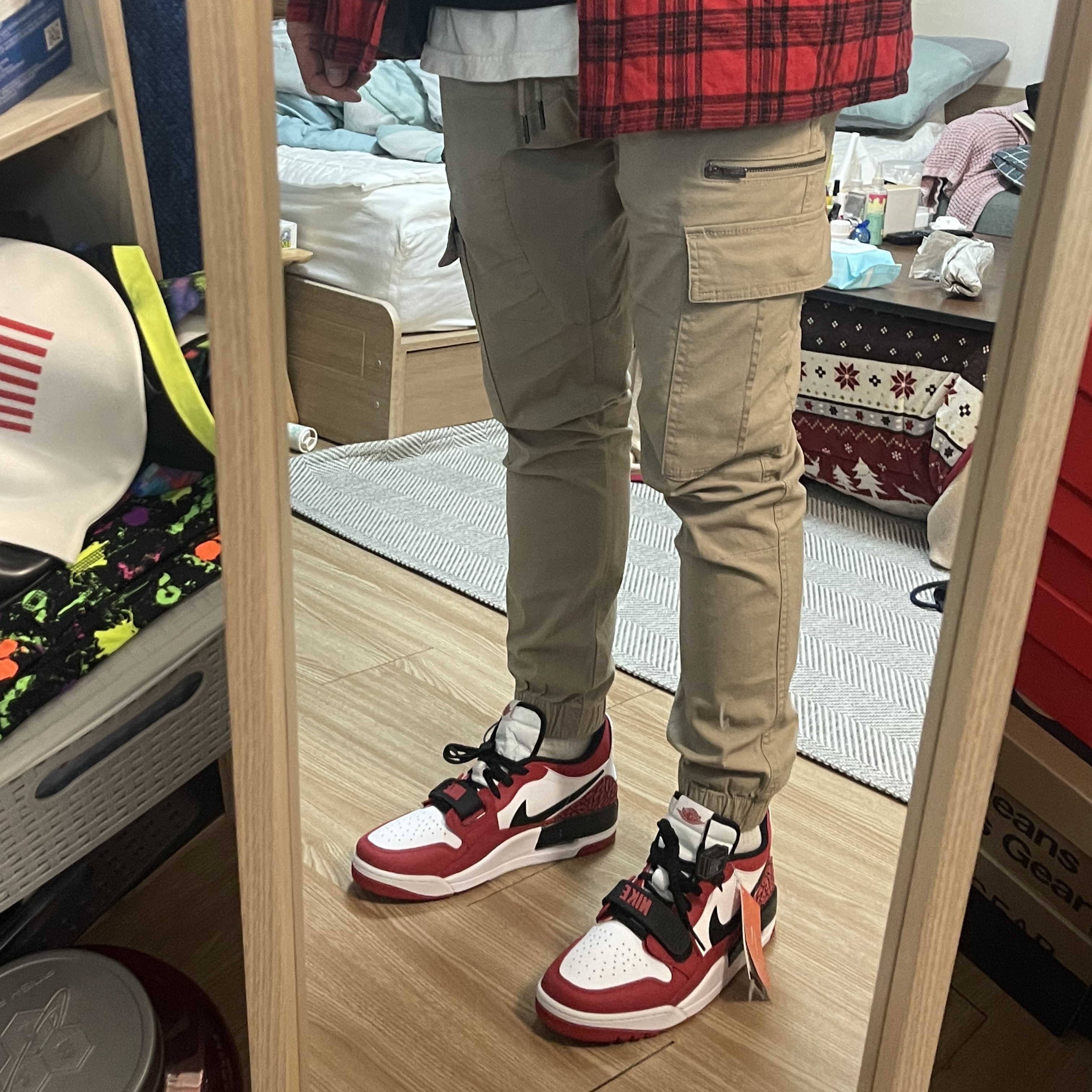 Jordan Legacy 312 Low Chicago 2022 착용 스타일 - 1