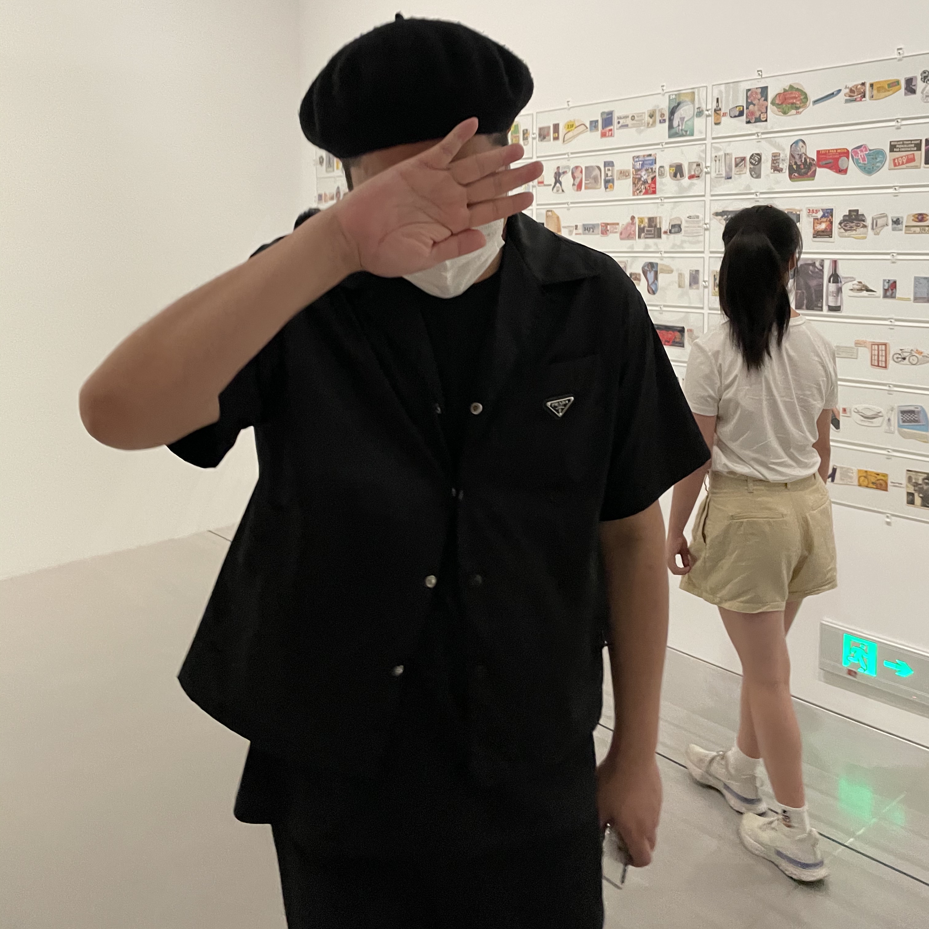 Maison Margiela Replica Paint Drop Sneakers 착용 스타일 - 4