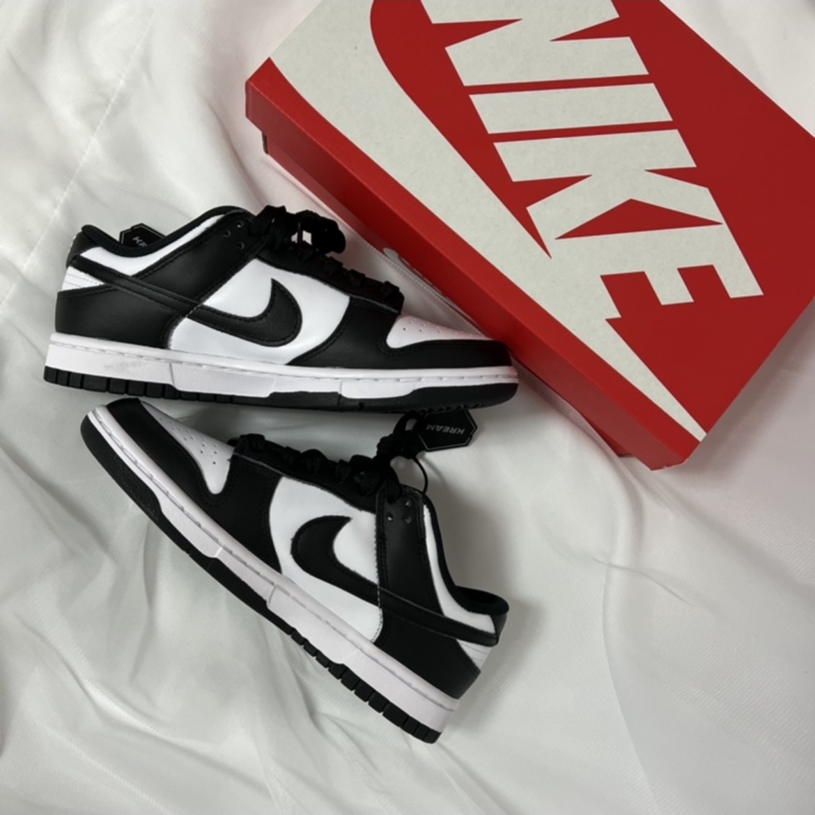 (W) Nike Dunk Low Black 착용 스타일