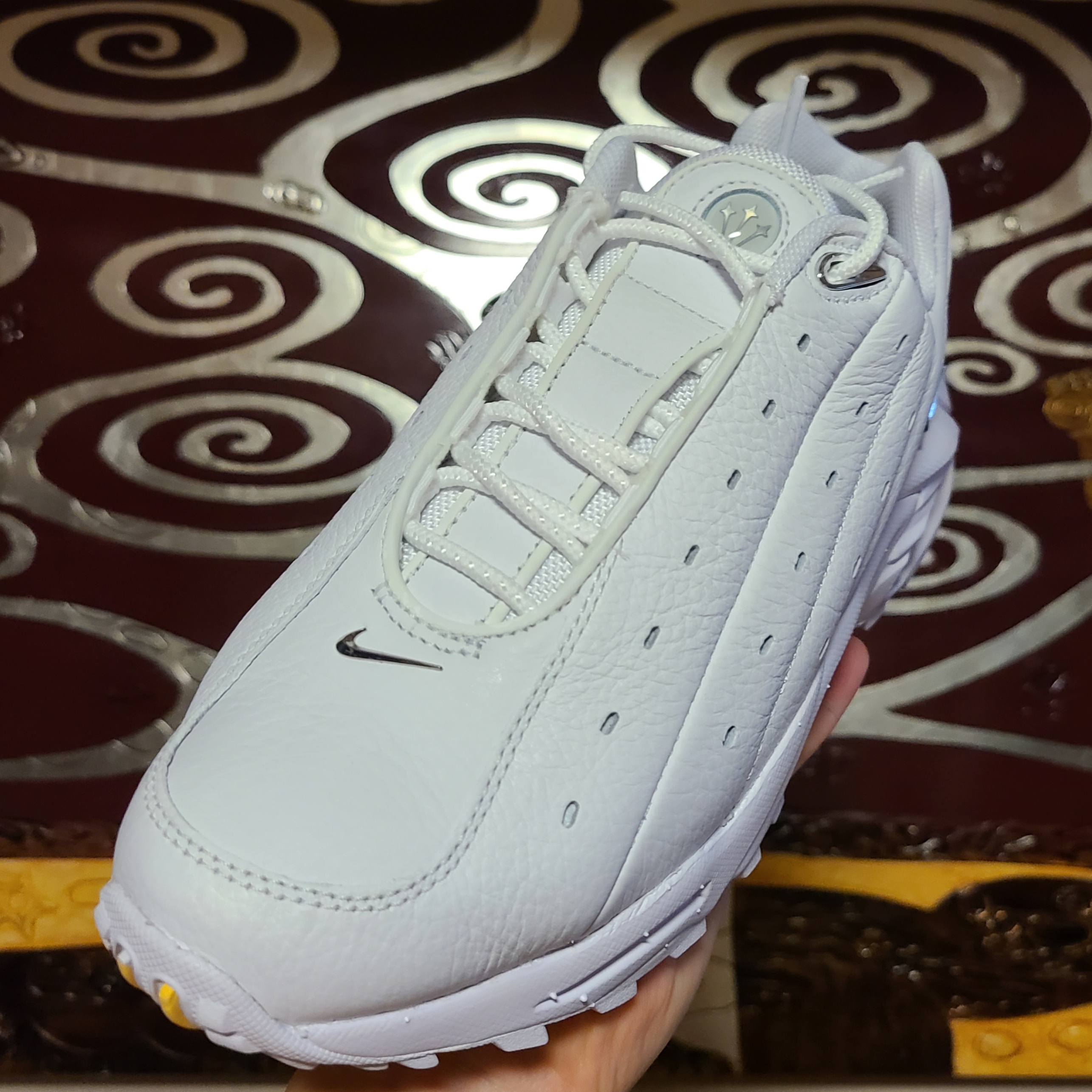 Nike x Drake Nocta Hot Step Air Terra Triple White 착용 스타일 - 3