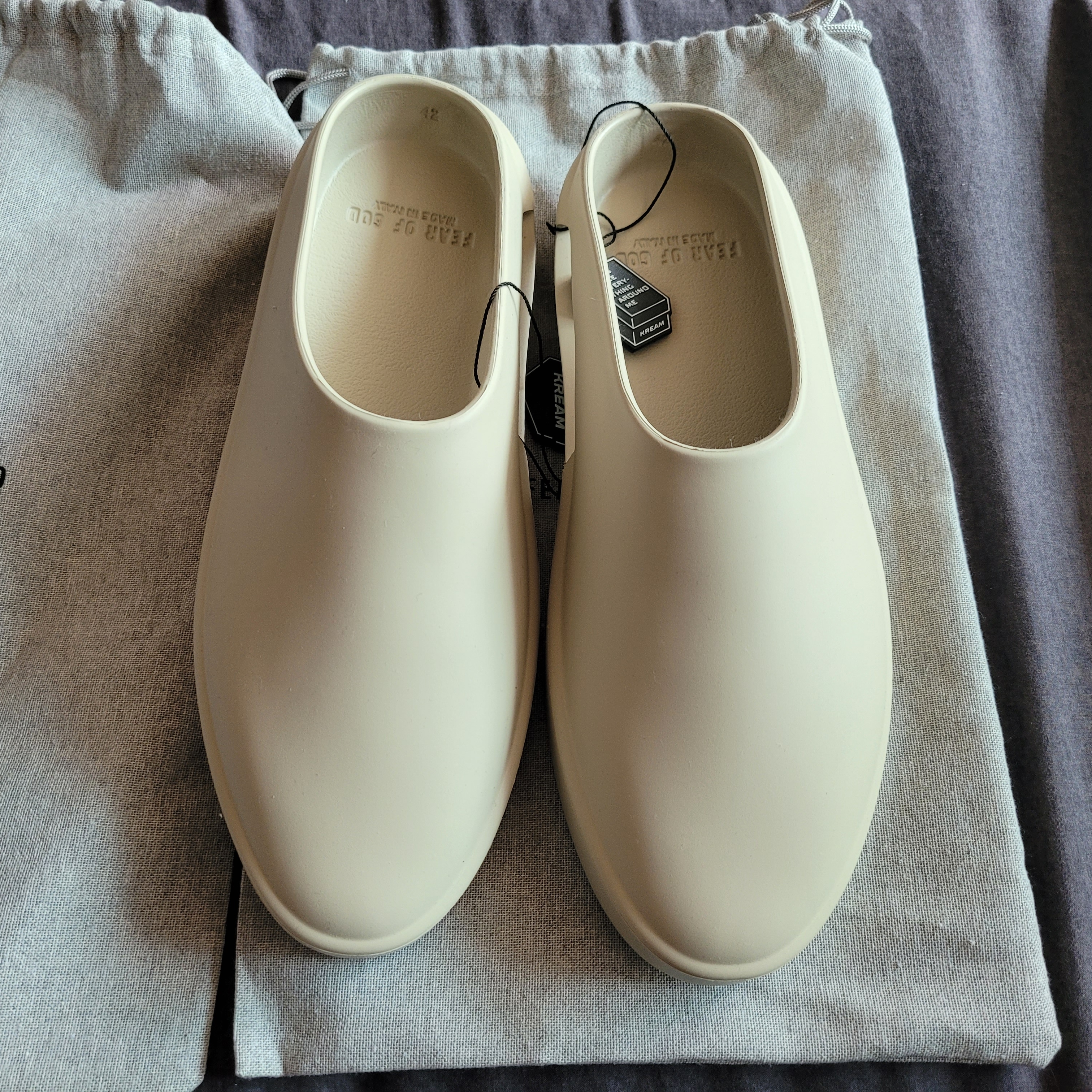 Fear of God The California Cream 착용 스타일 - 1